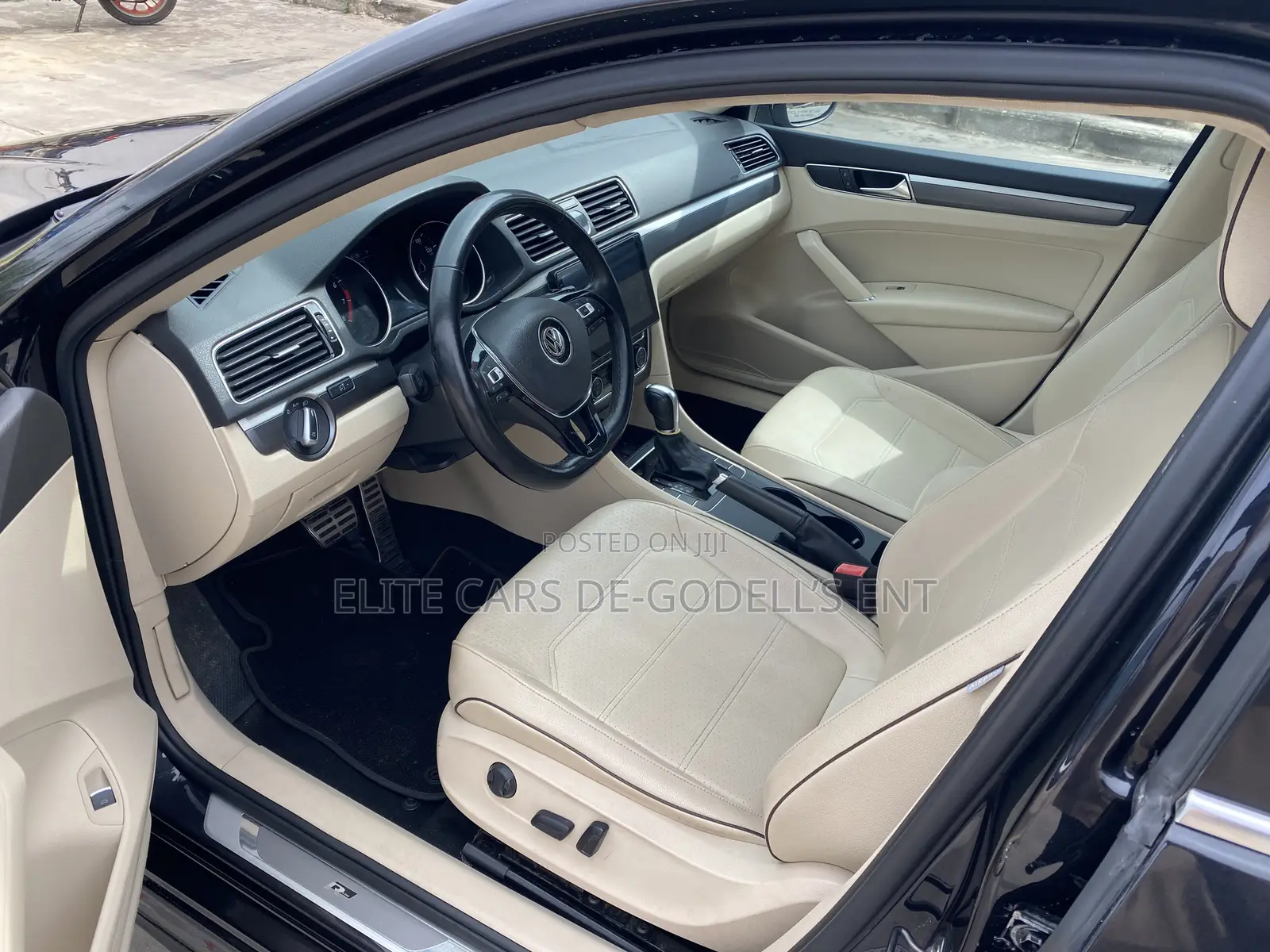 Volkswagen Passat 2.0T SE R-Line 2019