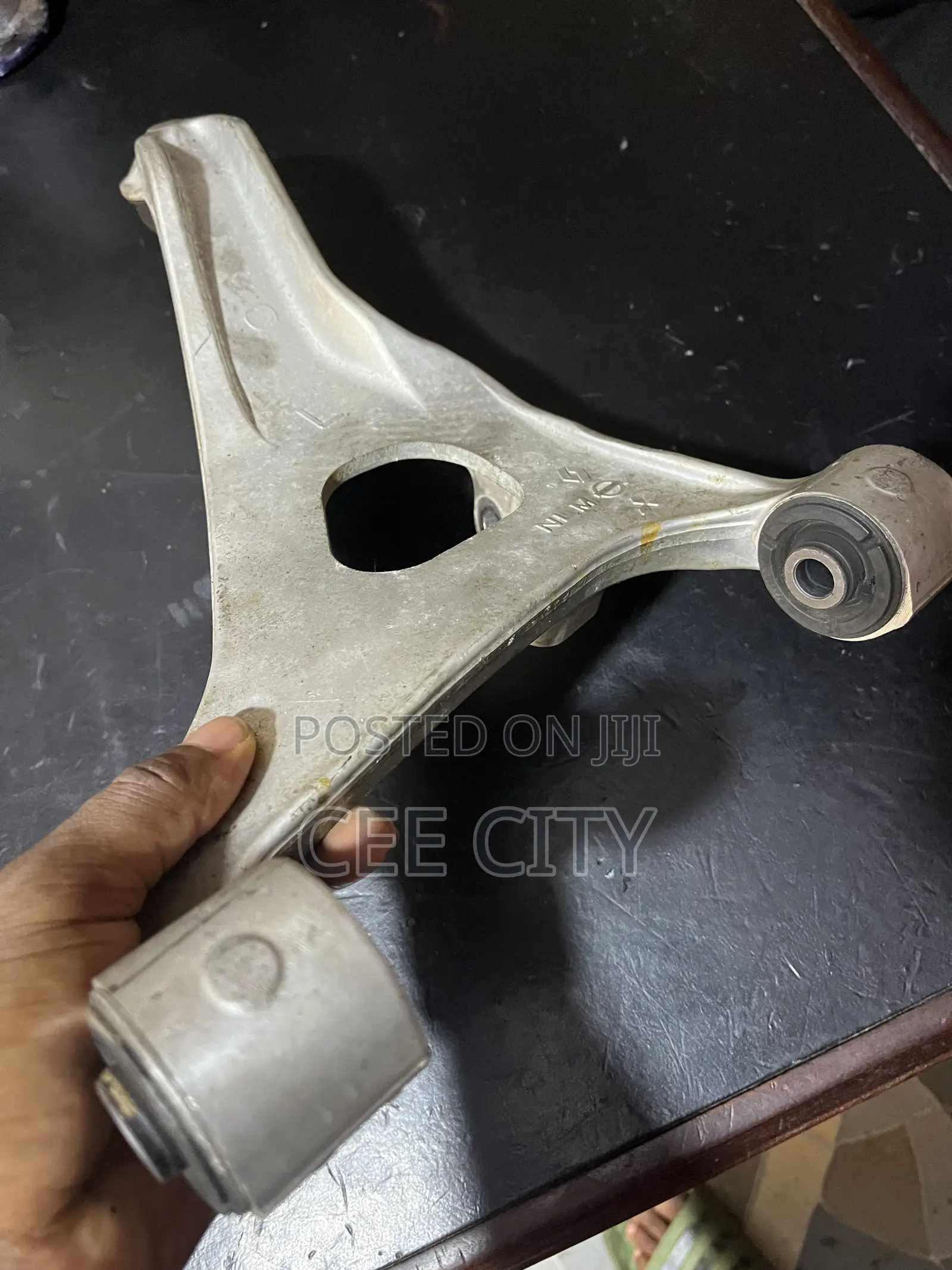 Mitsubishi Outlander 2022-2025 Back Upper Arm