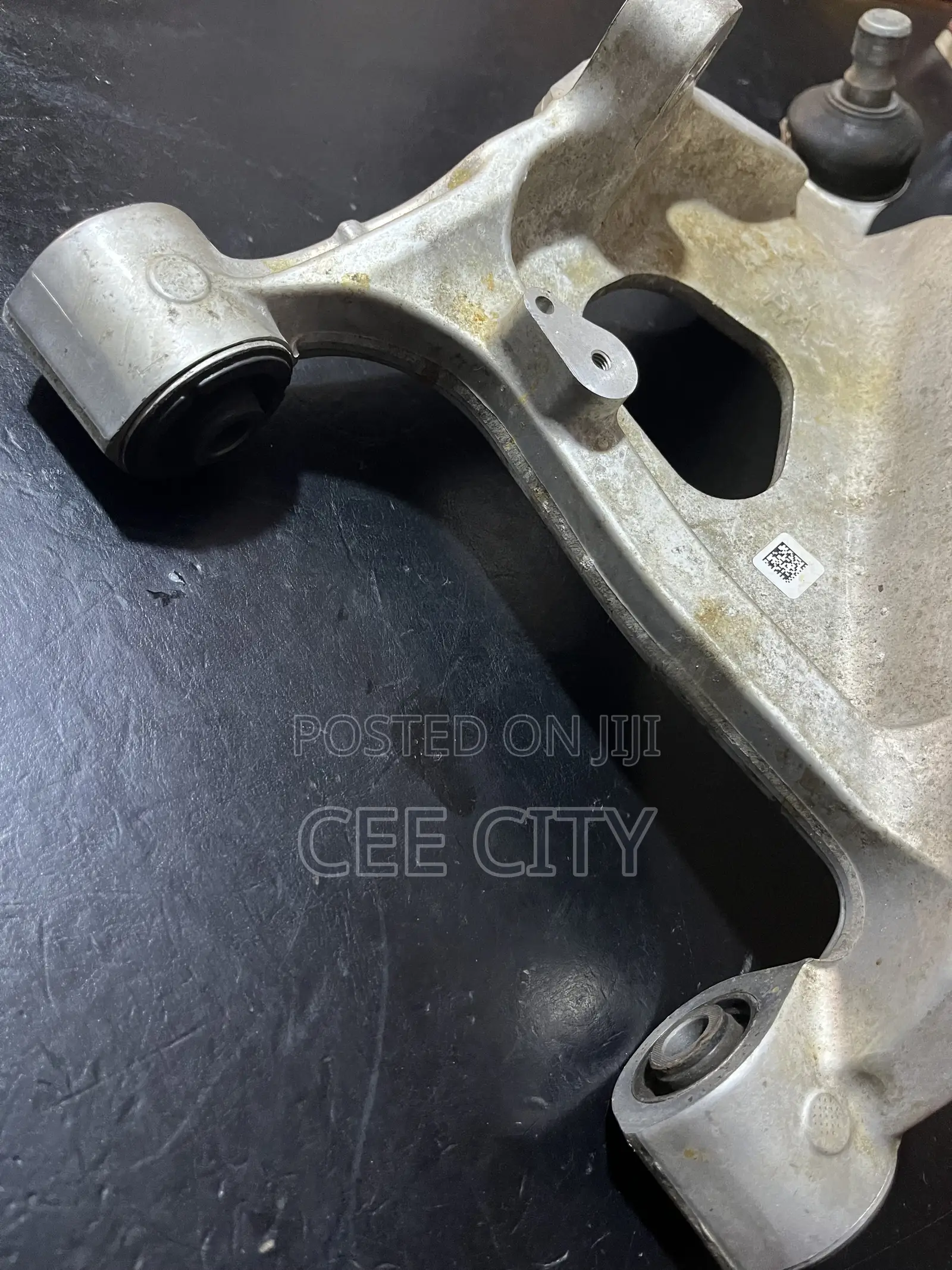 Mitsubishi Outlander 2022-2025 Back Upper Arm
