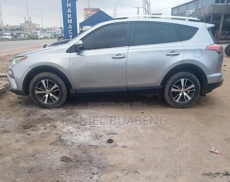 Toyota RAV4 2017 Silver
