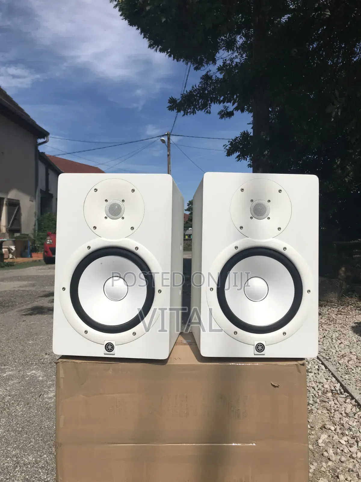 Yamaha HS8i