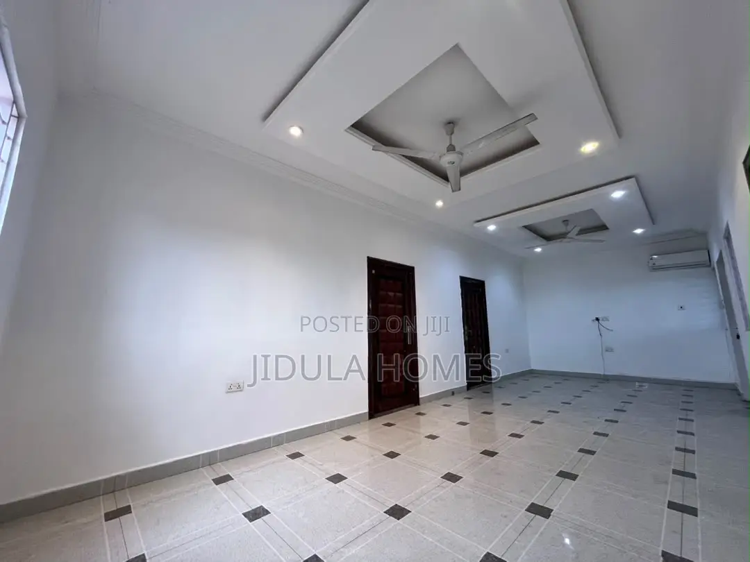 2bdrm Apartment in West Trassaco, School Junction for rent