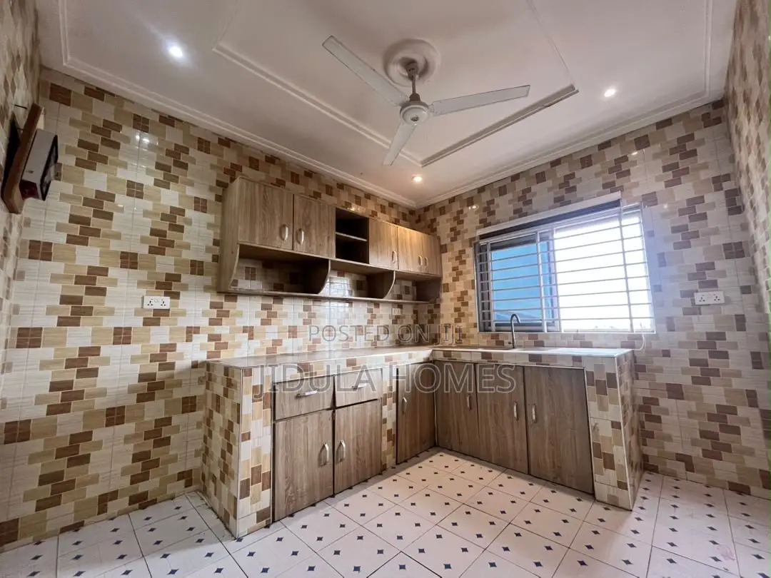 2bdrm Apartment in West Trassaco, School Junction for rent