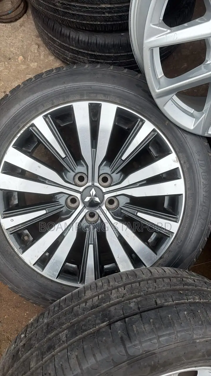We Have Toyota,Elentra,Range Rover,Mercedes Benz and Many More