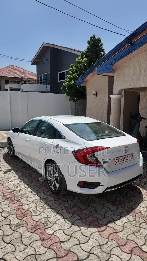 Honda Civic 2019 White