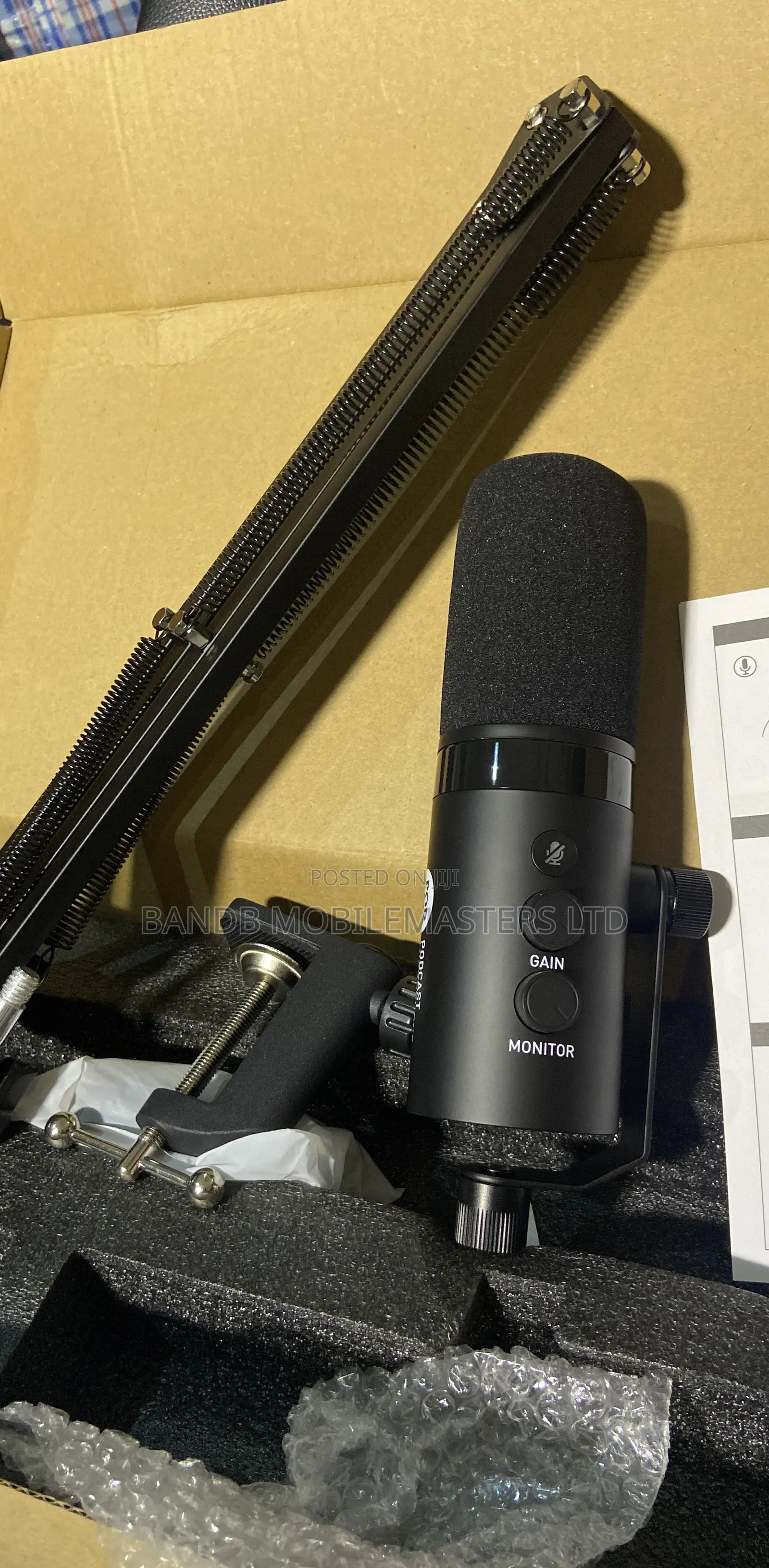 Professional Podcast Microphone Kit With Boom Arm Stand