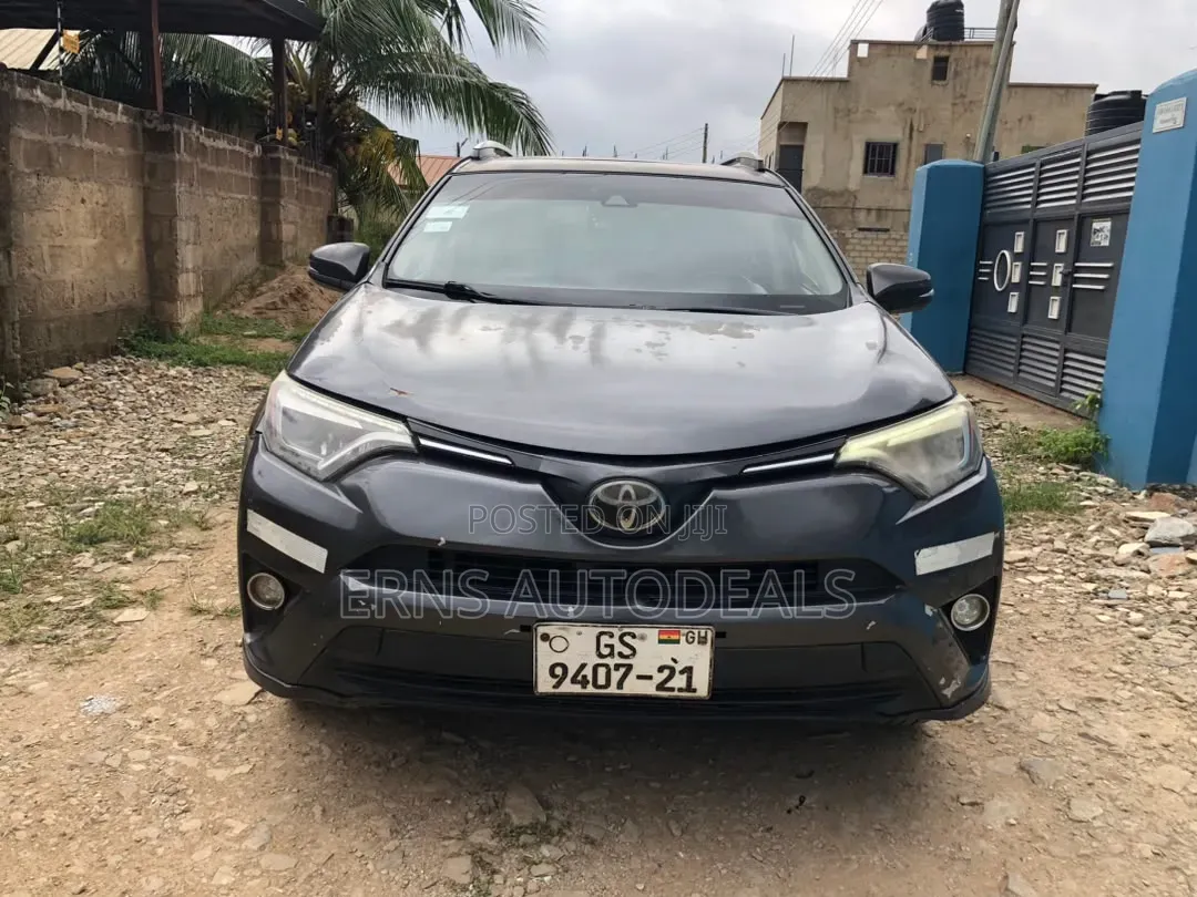 Toyota RAV4 Limited 4dr SUV (2.5L 4cyl 6A) 2018 Black