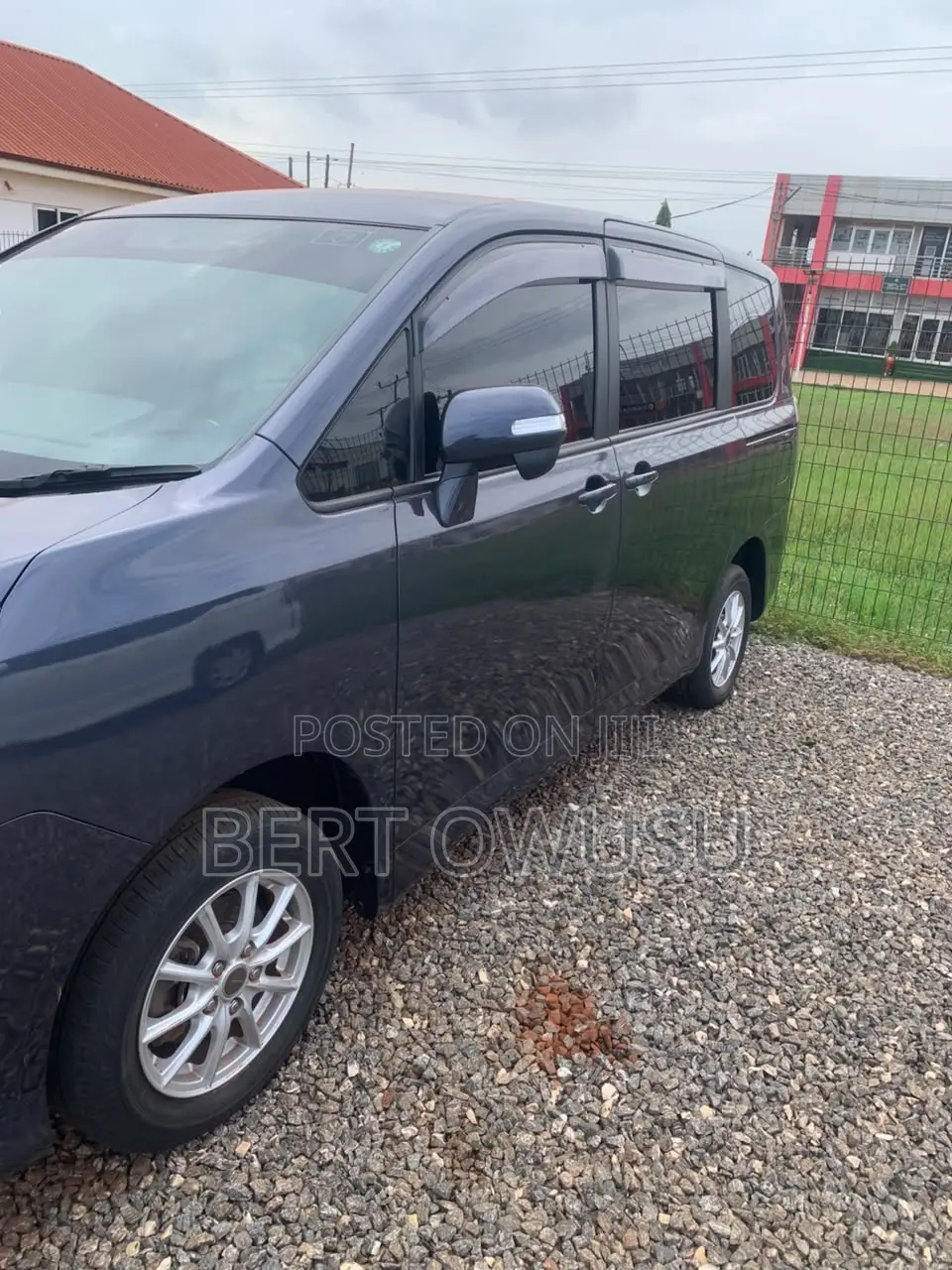Toyota Voxy 2012 Blue