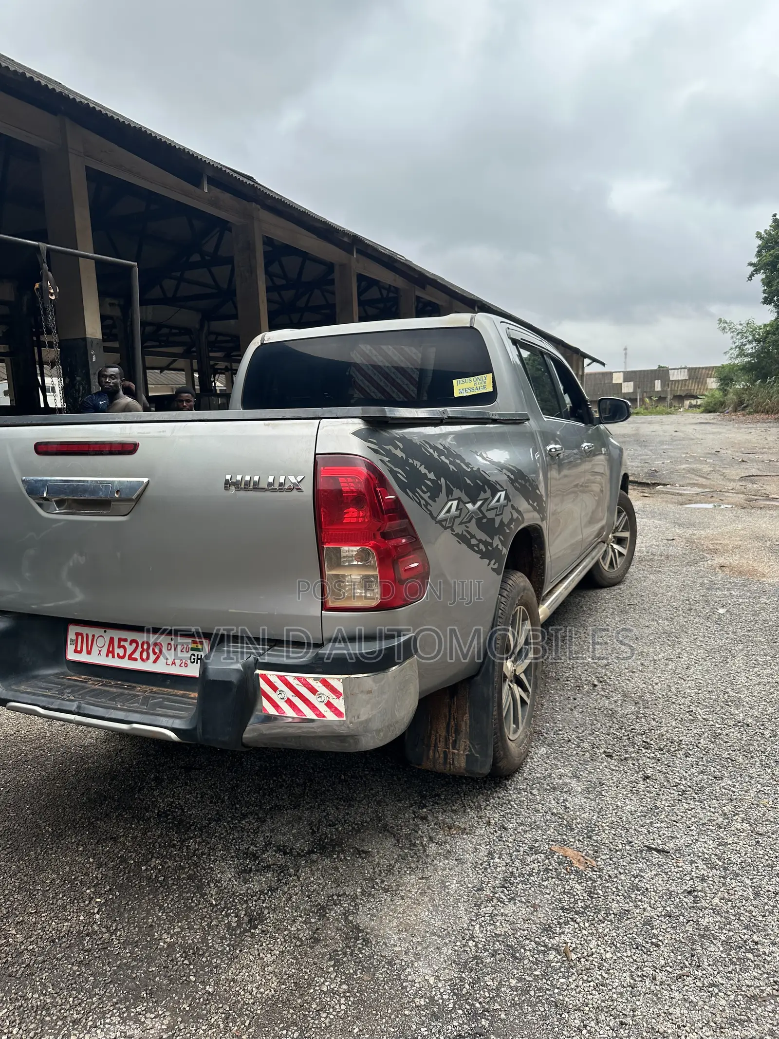 Toyota Hilux Revo Double Cab Petrol 2.7 AWD 2019 Gray