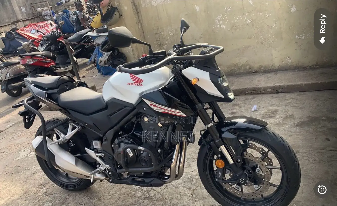 Honda CB 2025 Blue