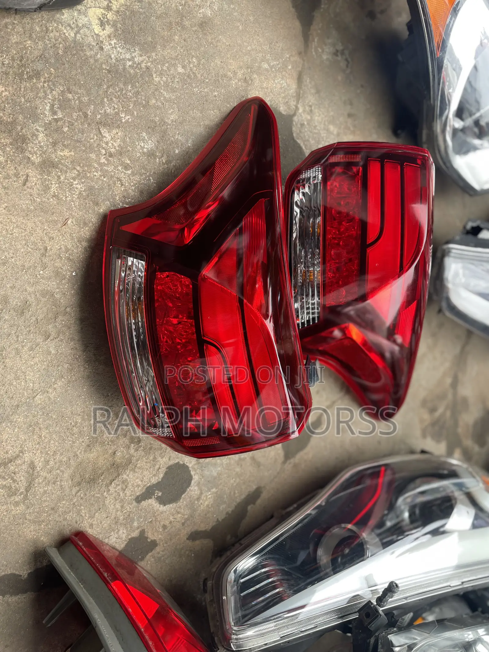 Mitsubishi Outlander 2017 Taillights