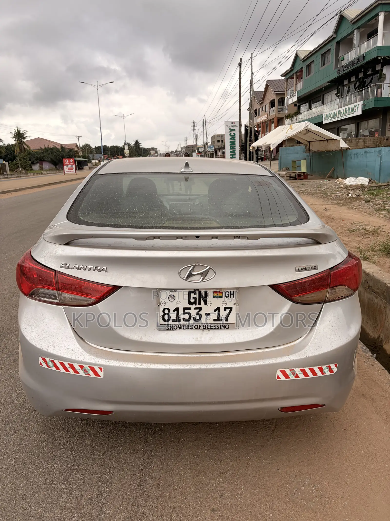 Hyundai Elantra GLS Sedan FWD (1.8L 4cyl 6A) 2013 Silver
