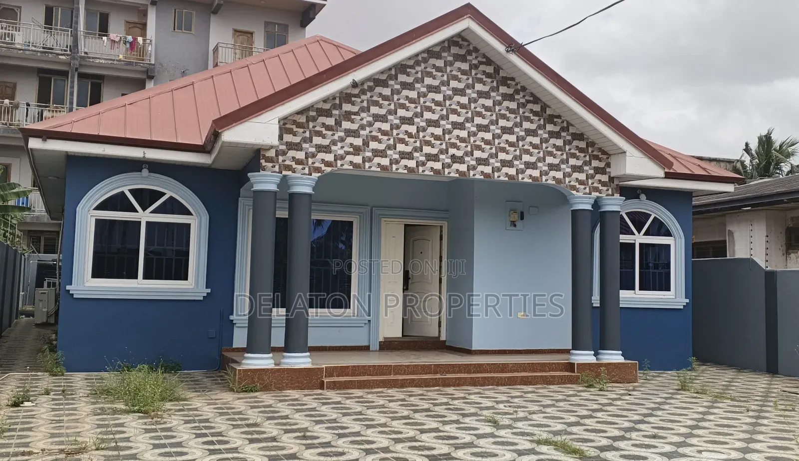 3bdrm House in Baatsona Total for rent