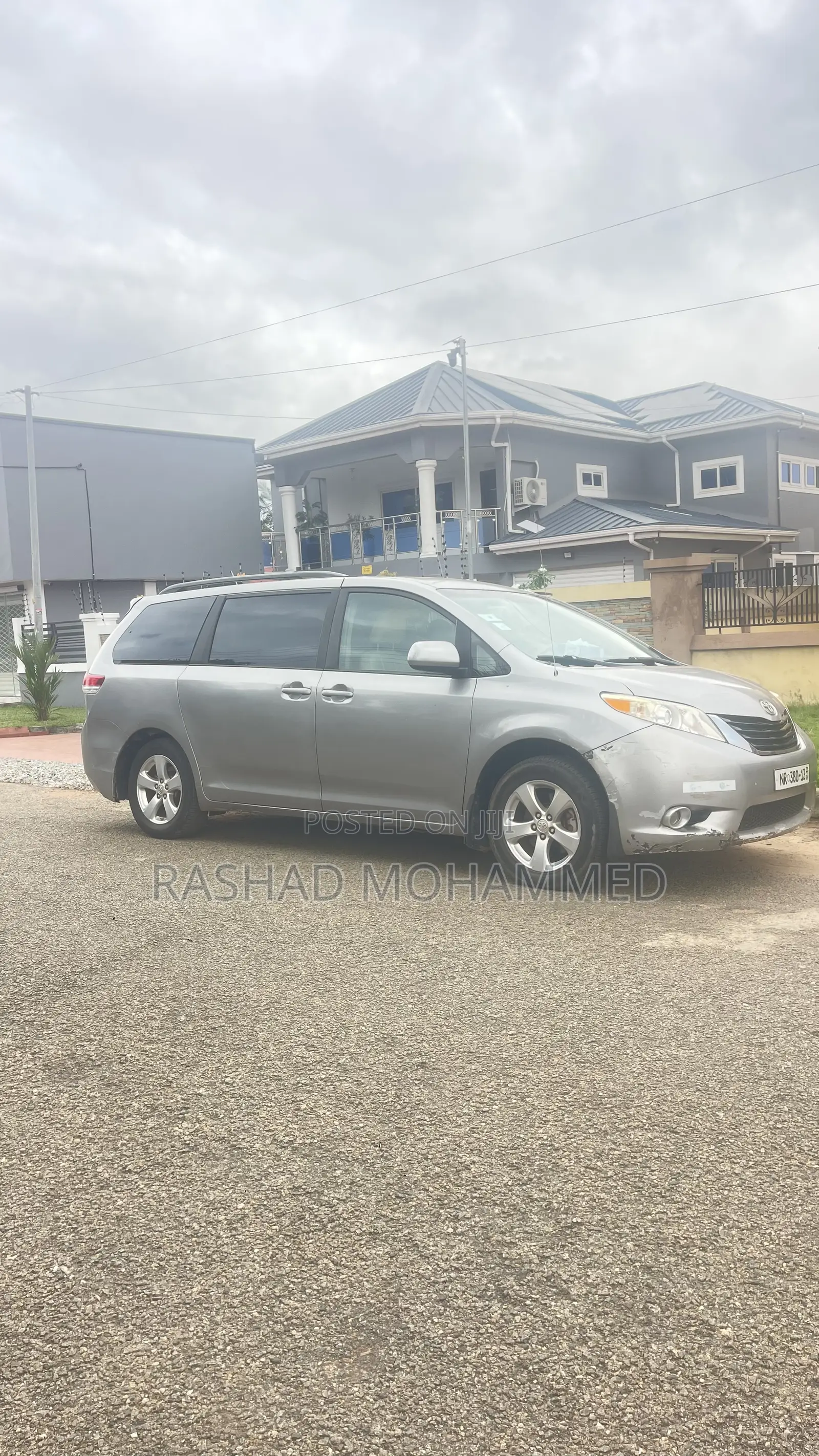 Toyota Sienna XLE 8 Passenger 2012 Silver