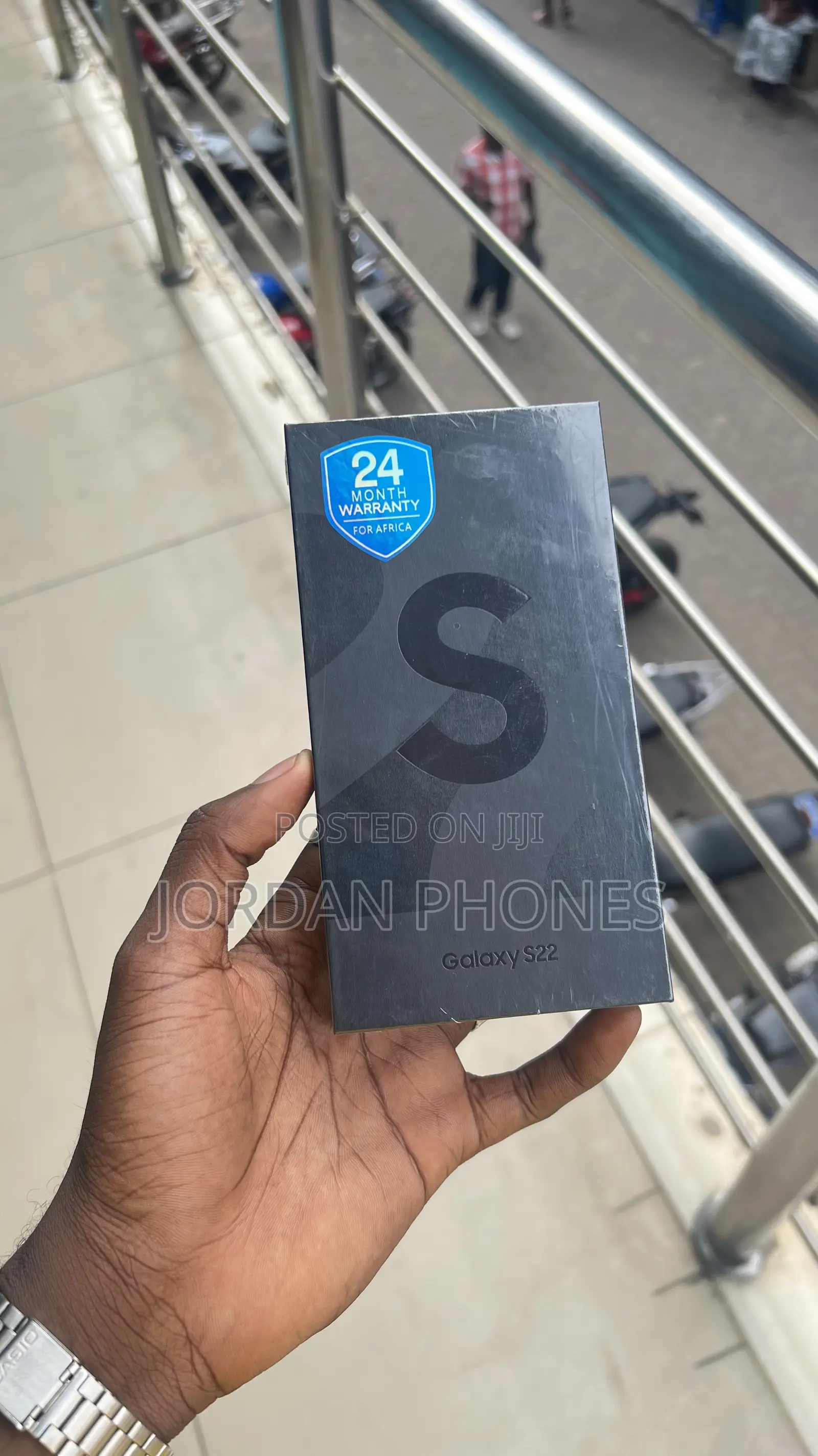 New Samsung Galaxy S22 5G 256 GB Black