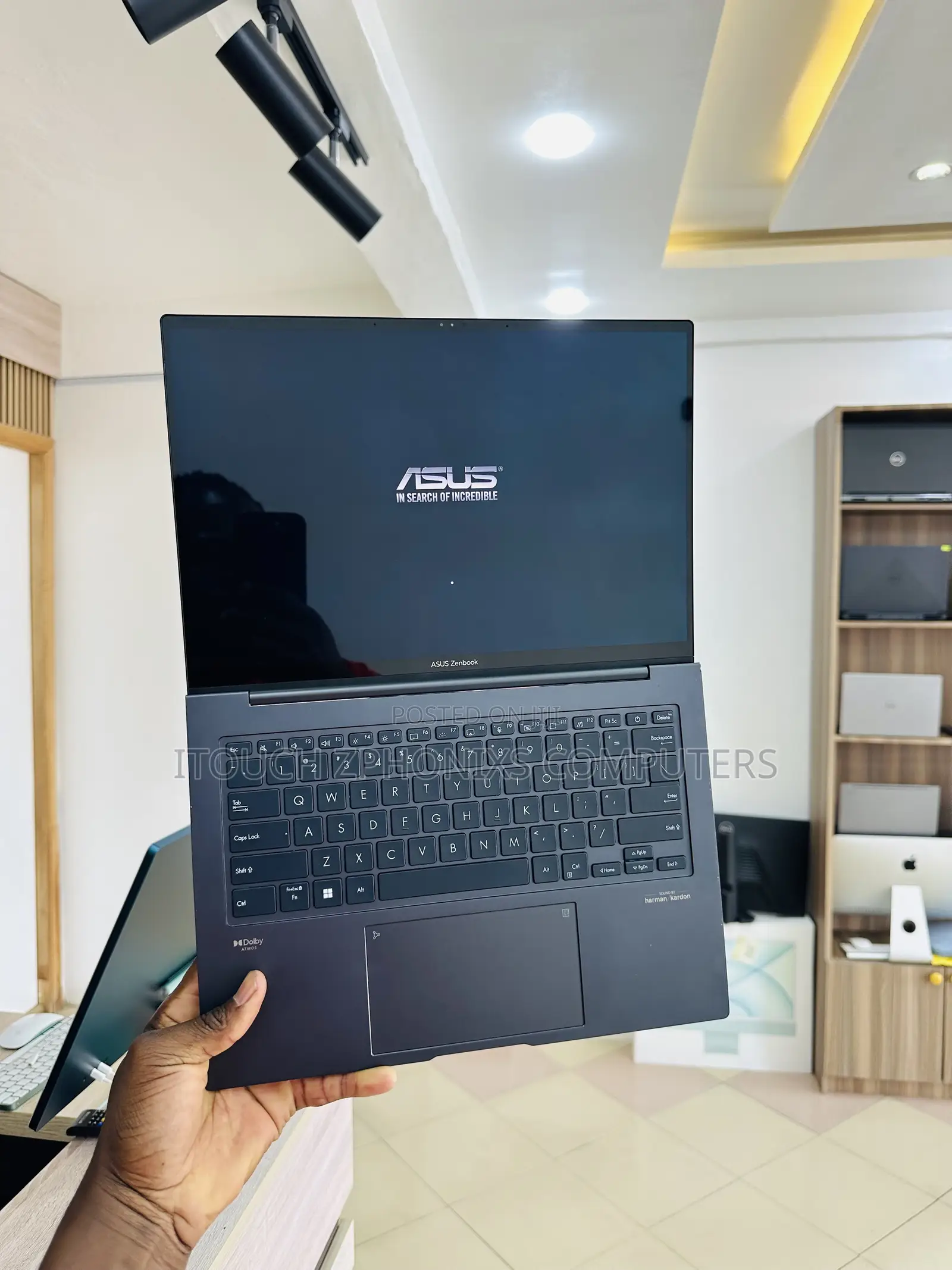 Laptop Asus Zenbook 14 8GB Intel Core i5 SSD 512GB