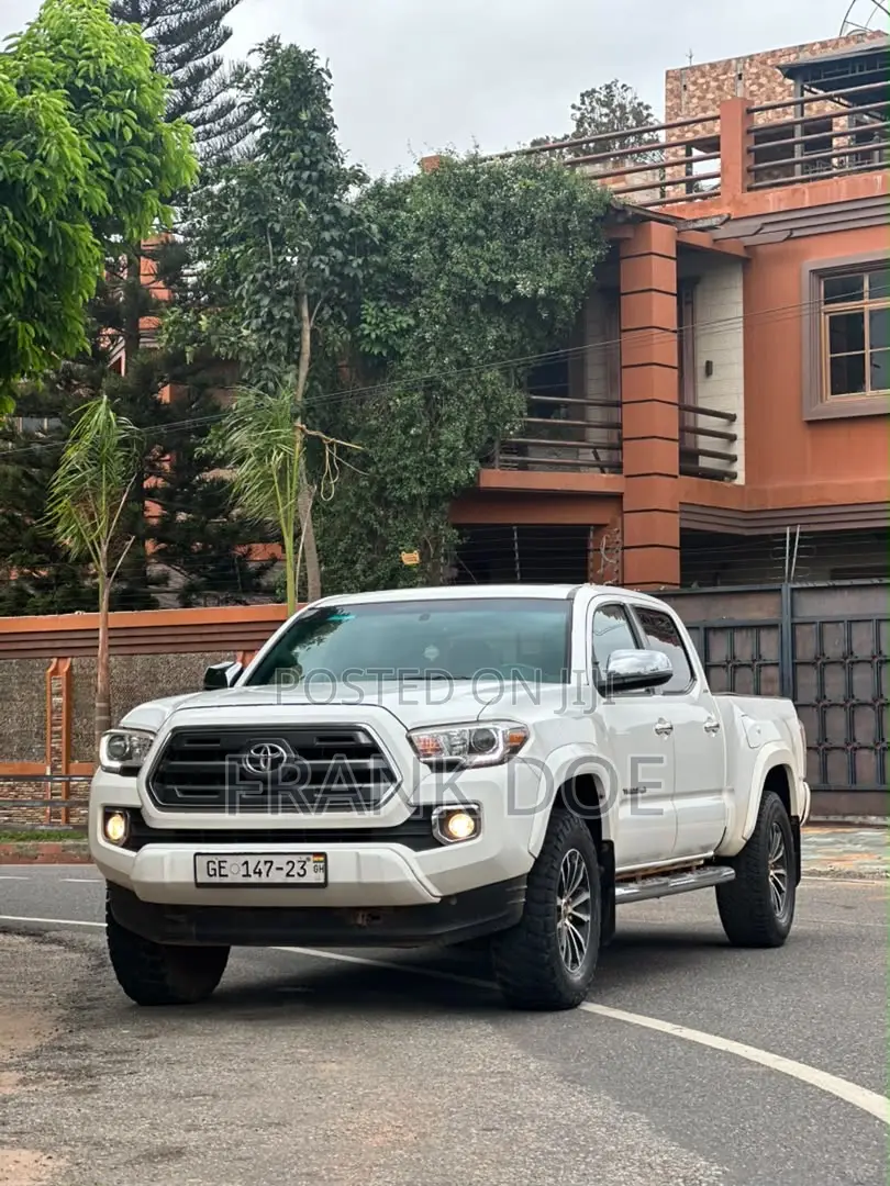 Toyota Tacoma 4dr Double Cab 2016 White