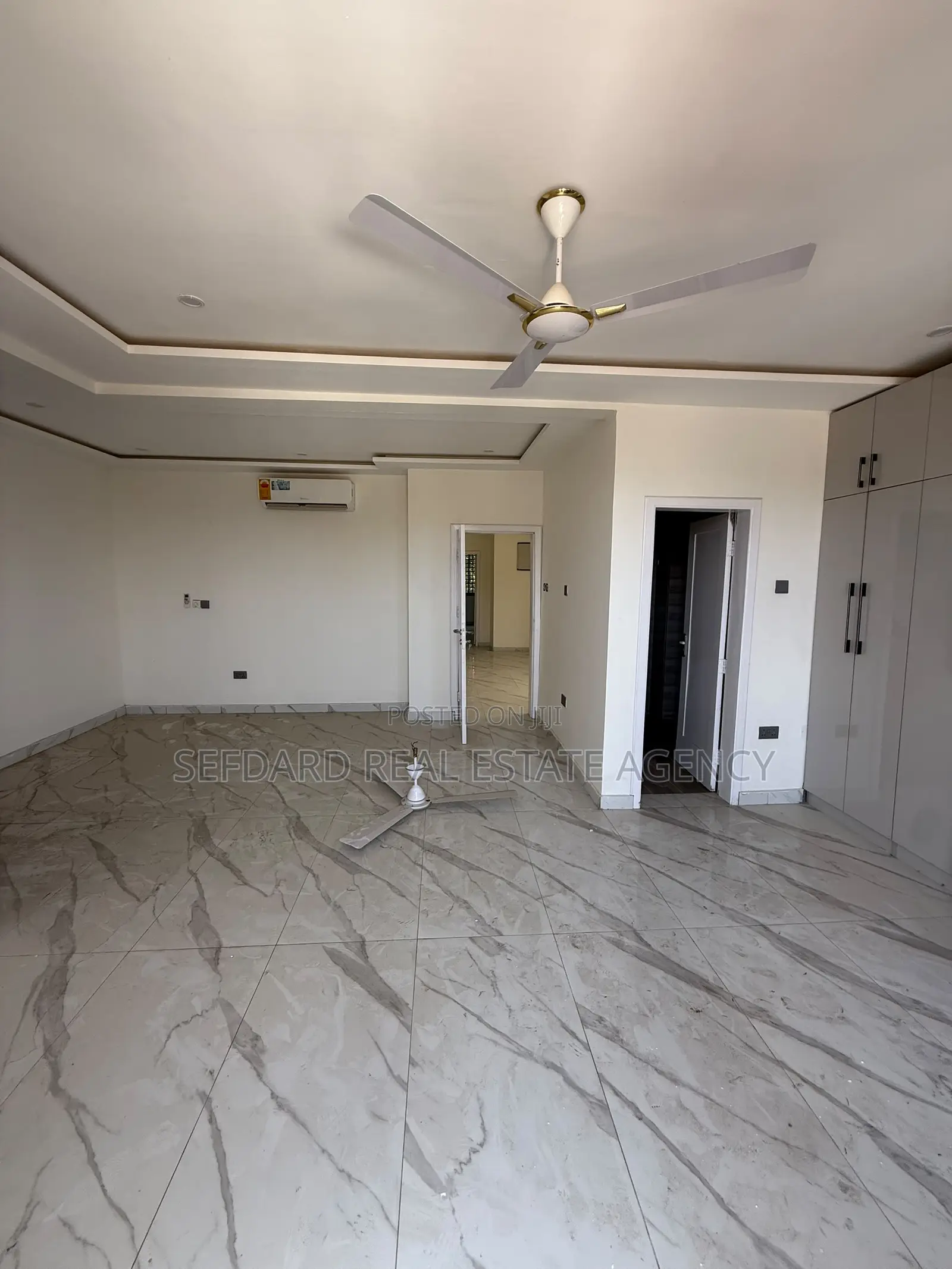 5bdrm Duplex in Sefdard Properties, Lartebiokorshie for rent