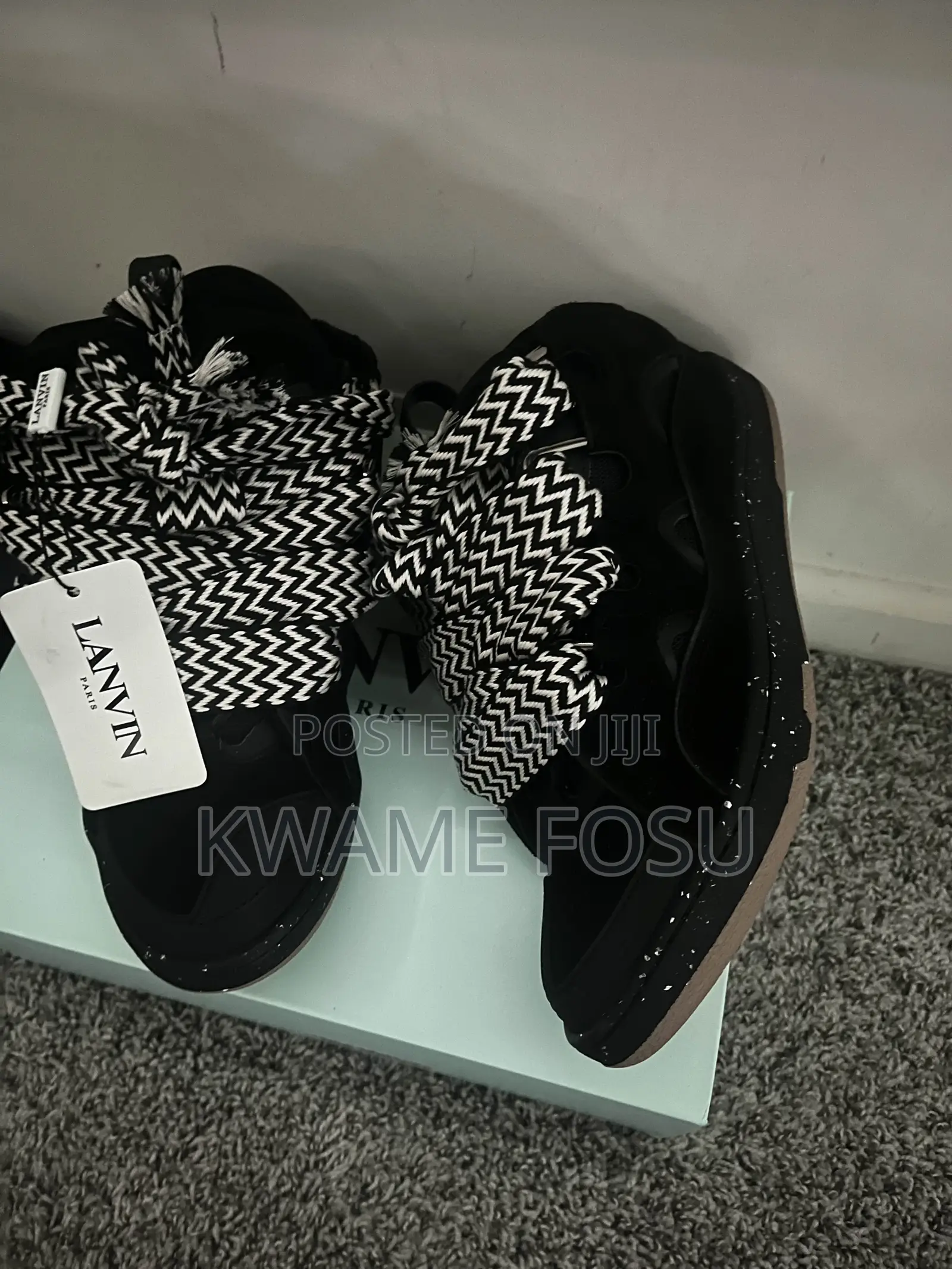 Lanvin Curb