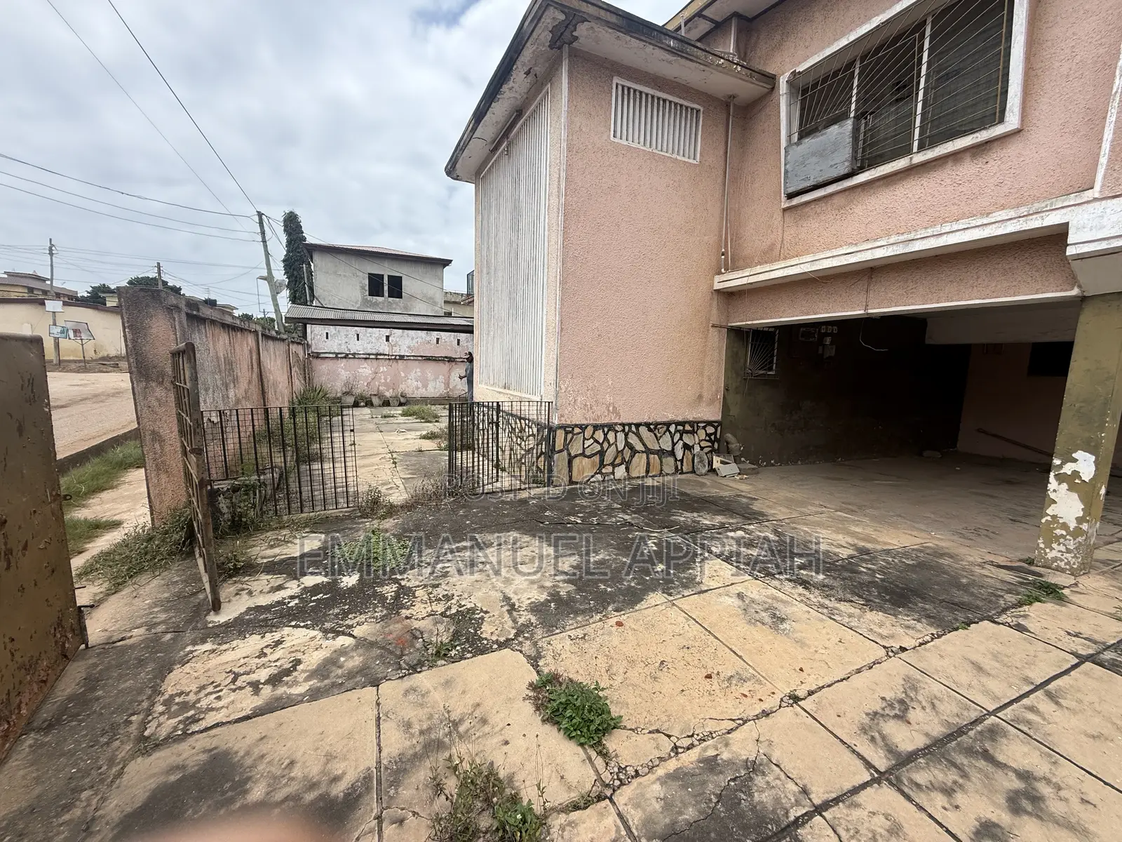 74/125 Plot for Sale at Laterbiokoshei