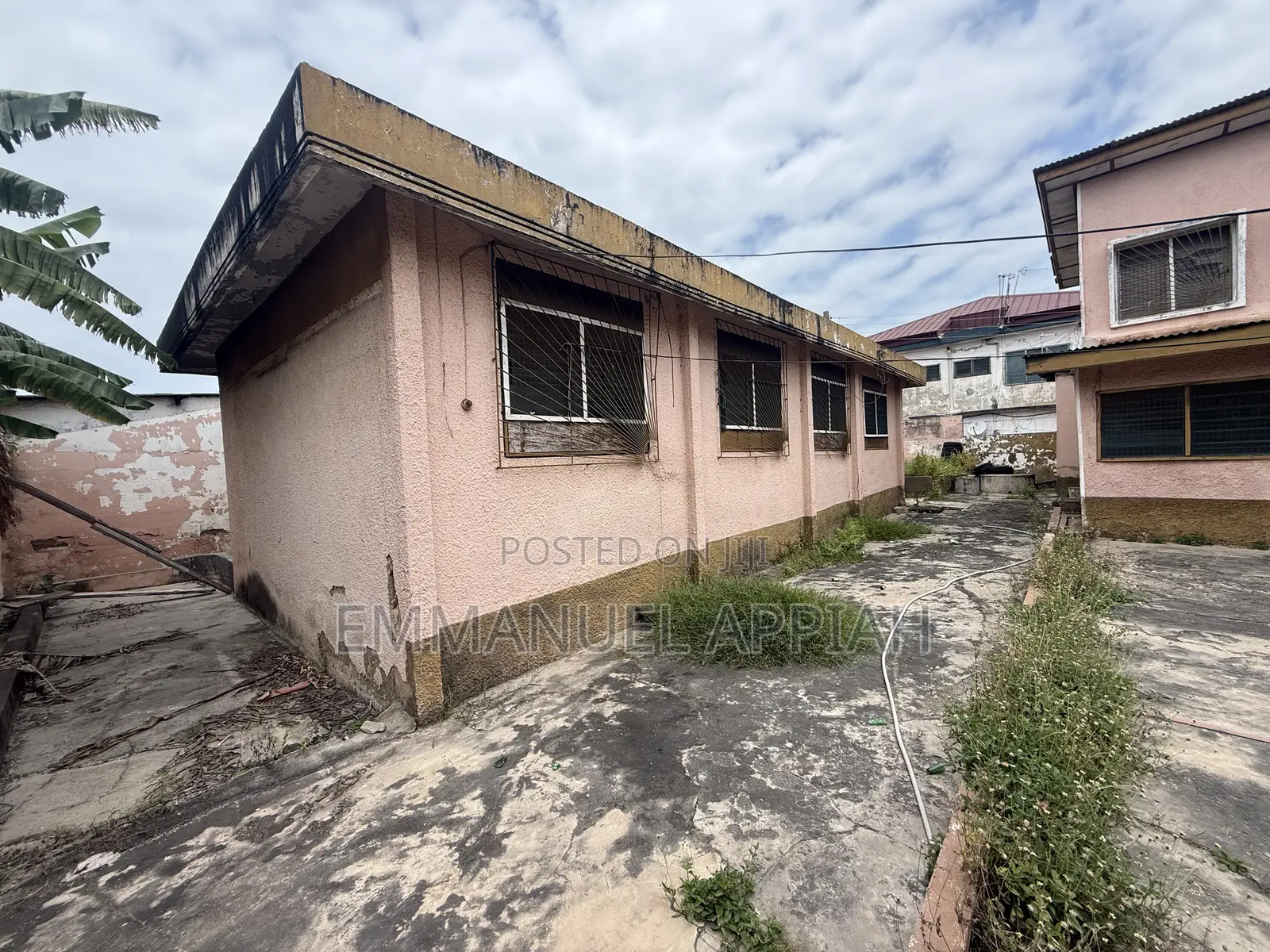 74/125 Plot for Sale at Laterbiokoshei