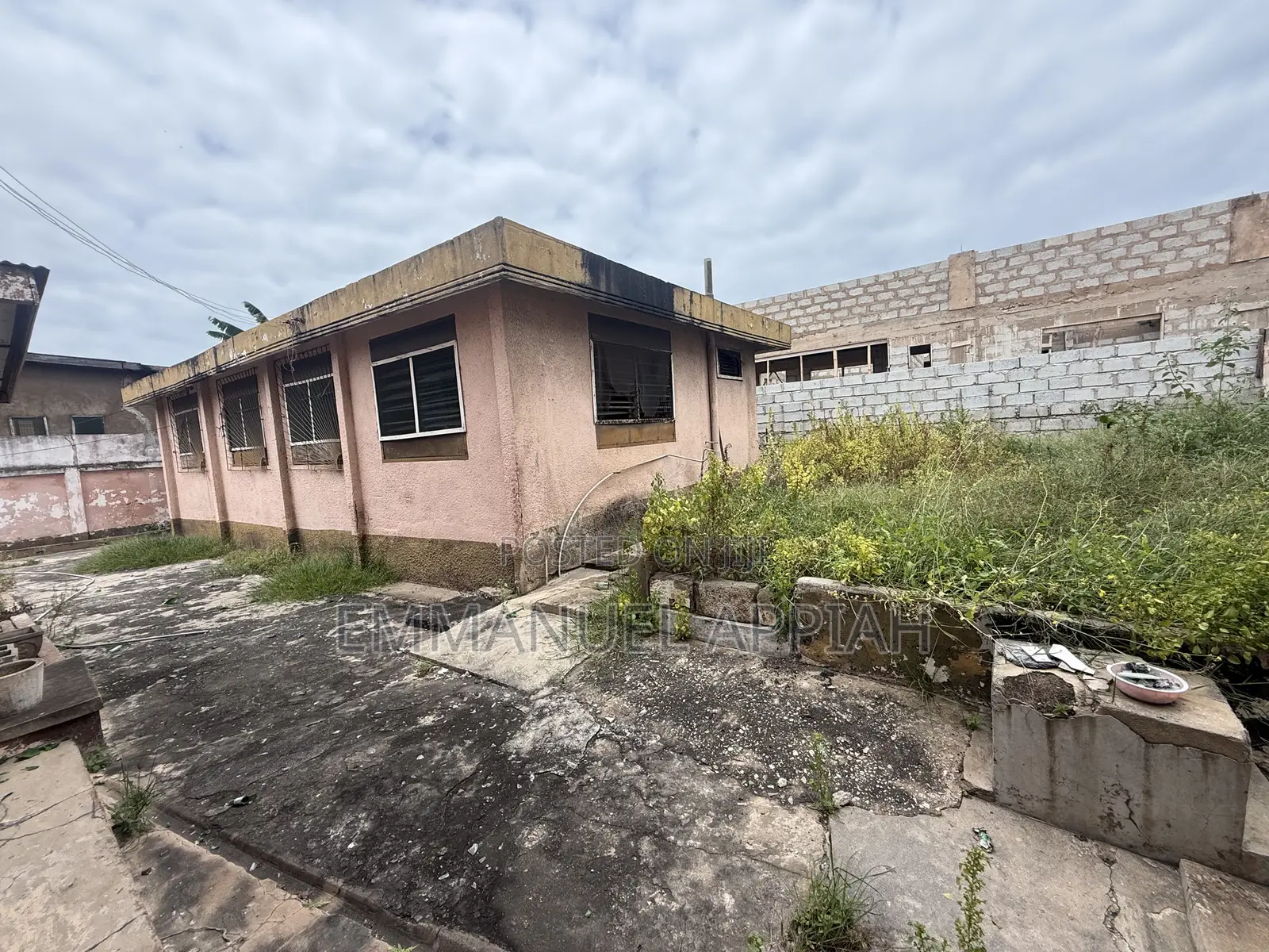 74/125 Plot for Sale at Laterbiokoshei