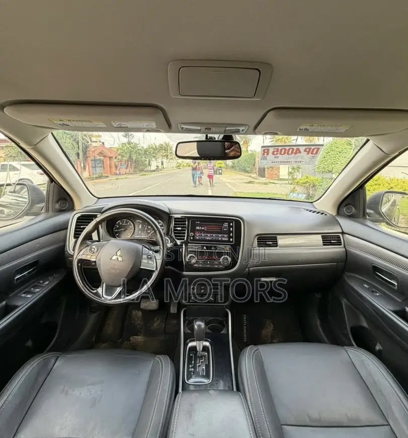 Mitsubishi Outlander 2019 Black