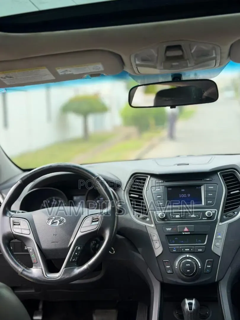 Hyundai Santa Fe 2017 Black