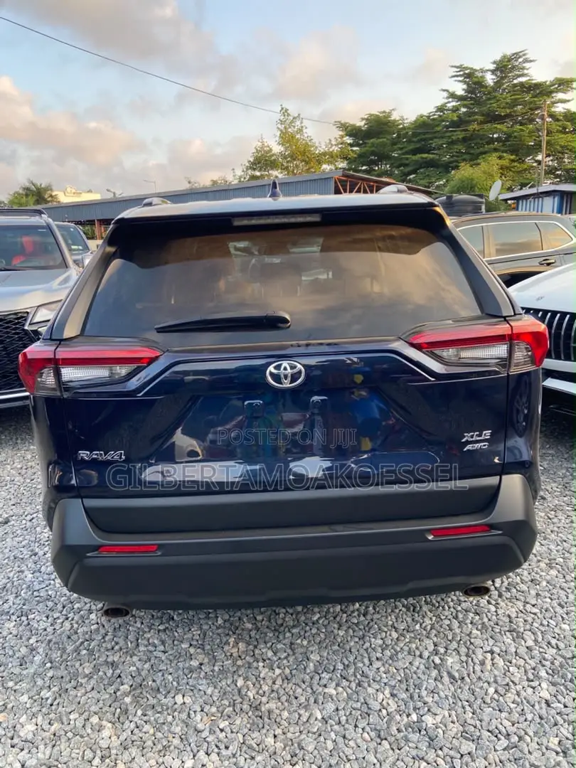 Toyota RAV4 2021 Black