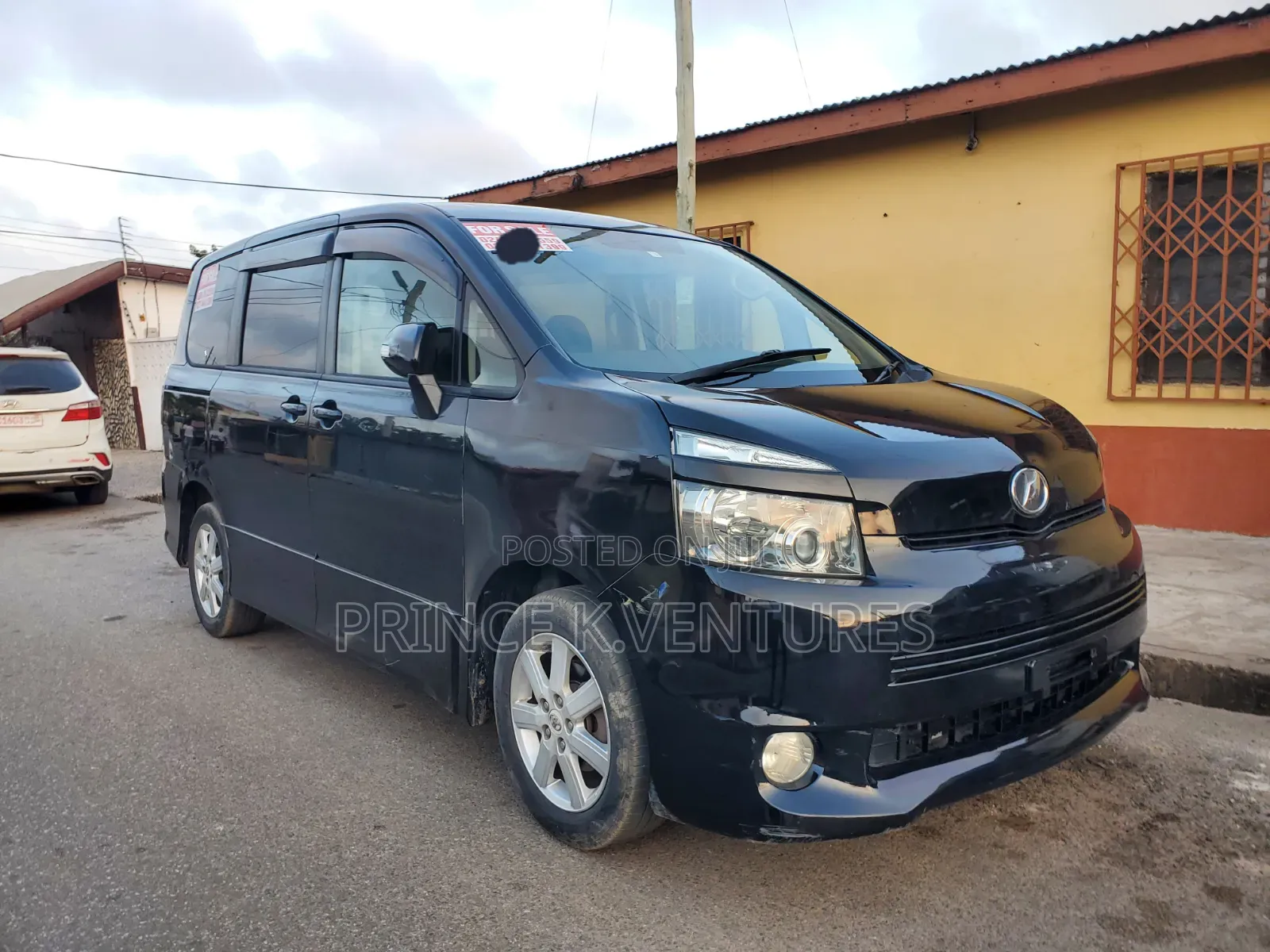 Toyota Voxy V 2WD 8-Seater 2013 Black