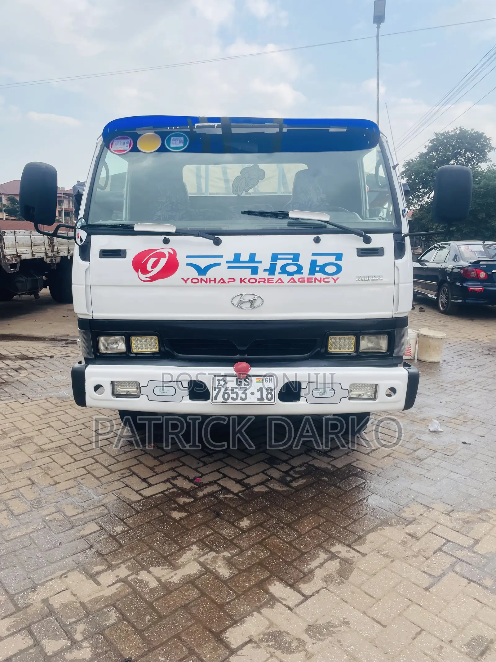 Hyundai Might 1