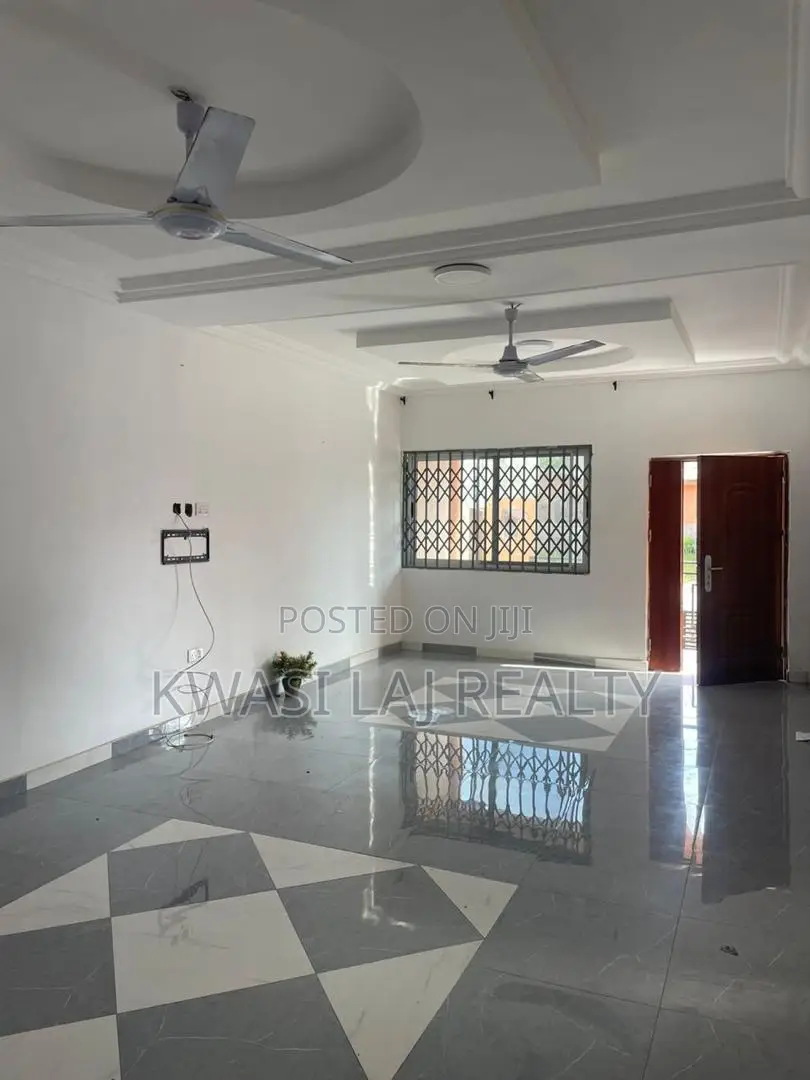 2bdrm Apartment in New Bortianor, Weija for rent