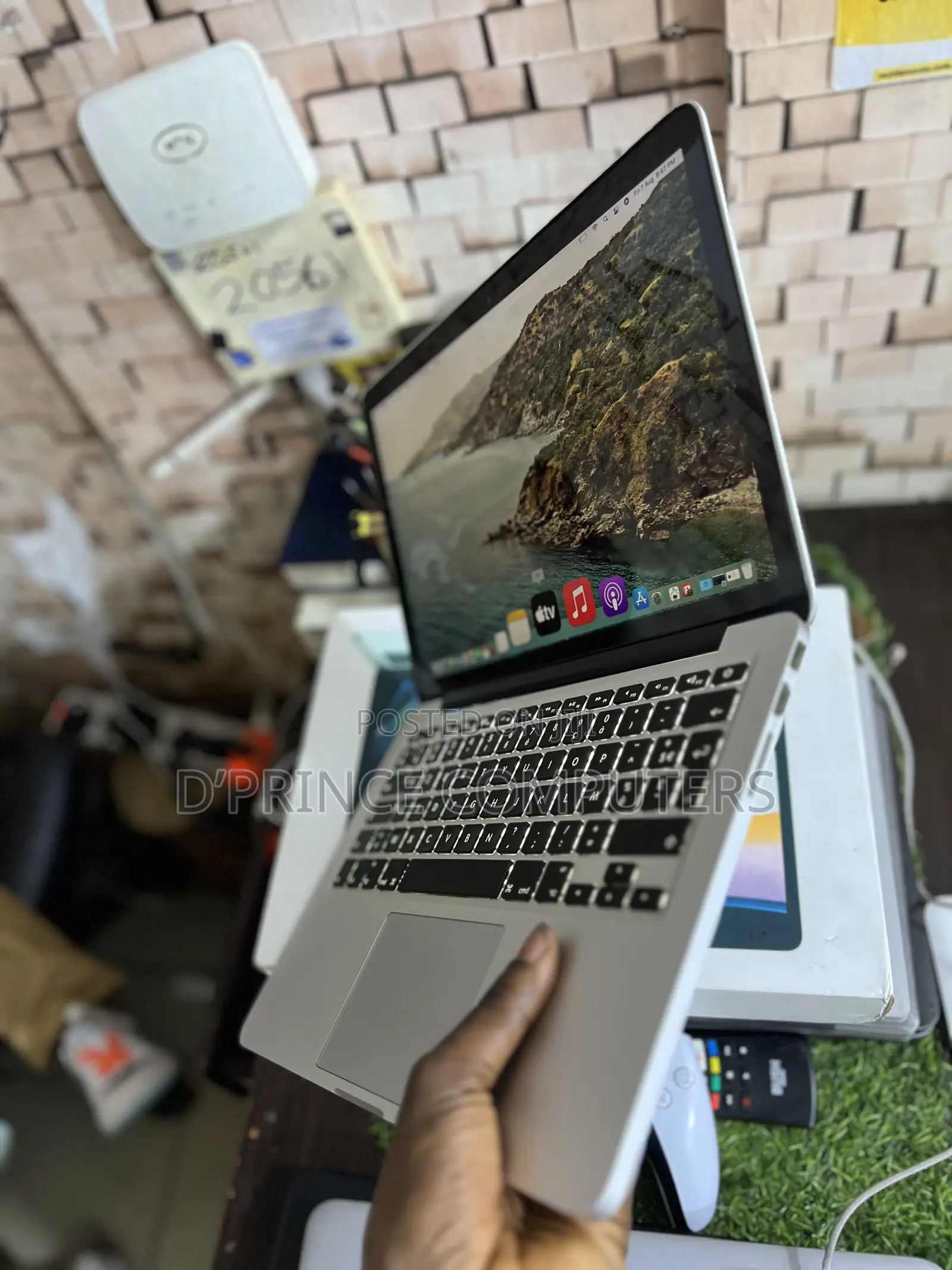 Laptop Apple MacBook Pro 8GB Intel Core i5 SSD 128GB