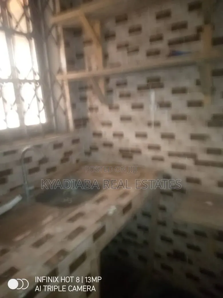 1bdrm Apartment in Kyadiaba Estate, Olebu for rent