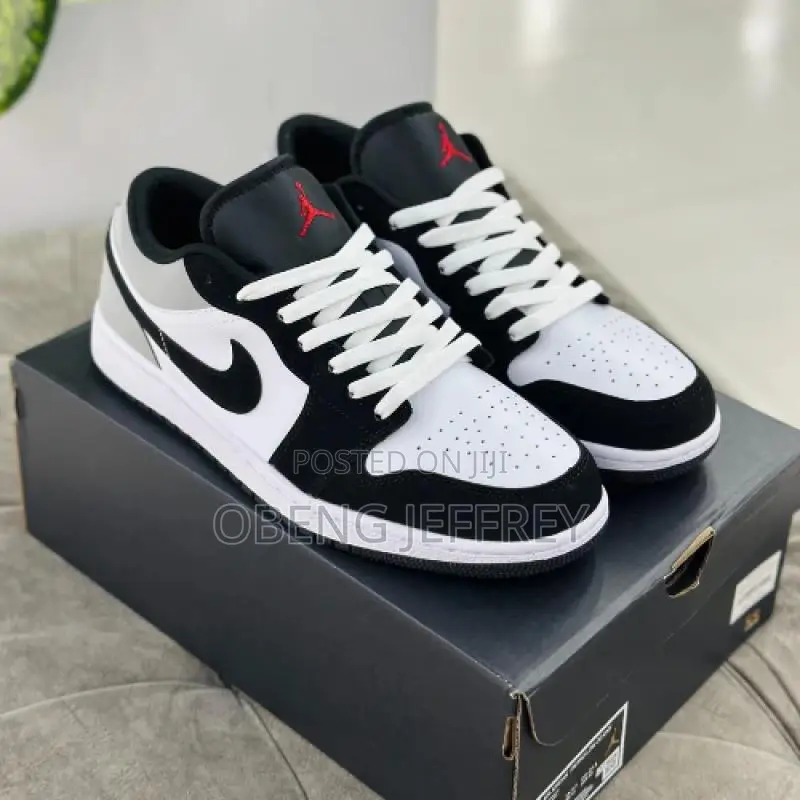 Original Jordan 1 Low SE White Fire Red Black Matte Silver
