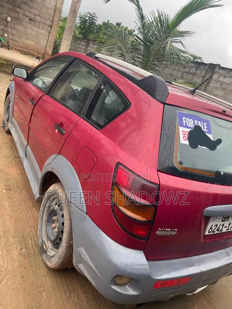 Pontiac Vibe 2006 Red