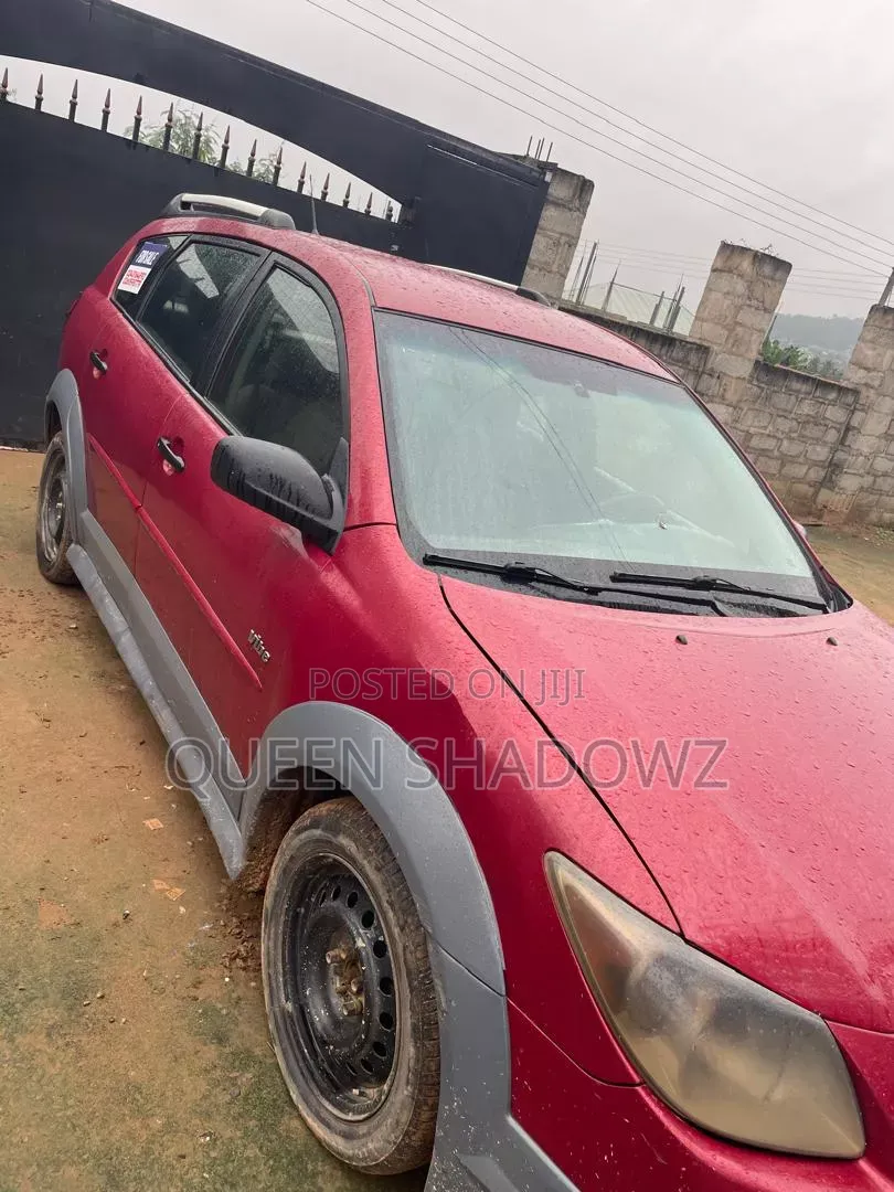 Pontiac Vibe 2006 Red