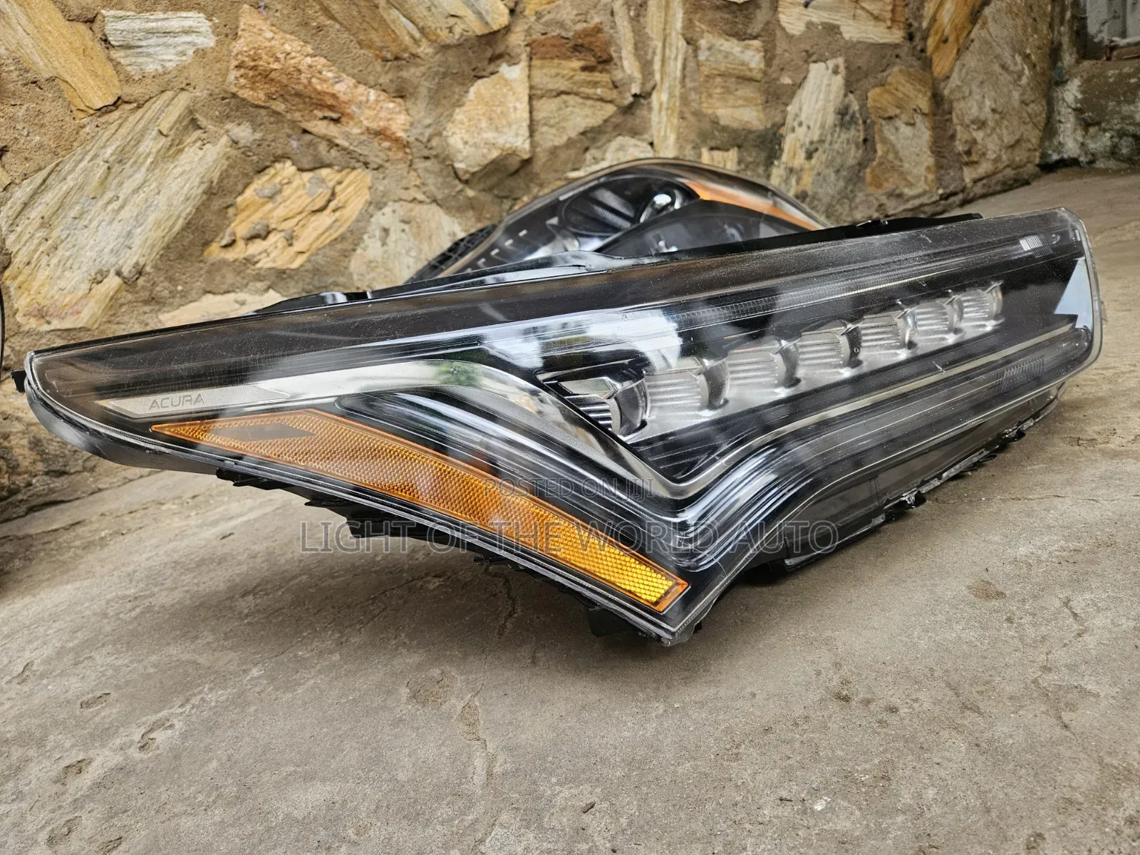 Acura RDX 22 Headlight Right Side Available