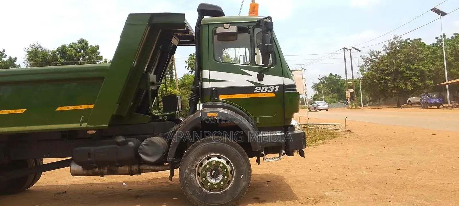 Mercedes-Benz Single Axle Tipper Truck 1996 Green