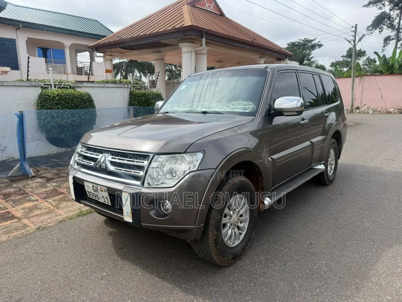 Mitsubishi Pajero 2011 Gray