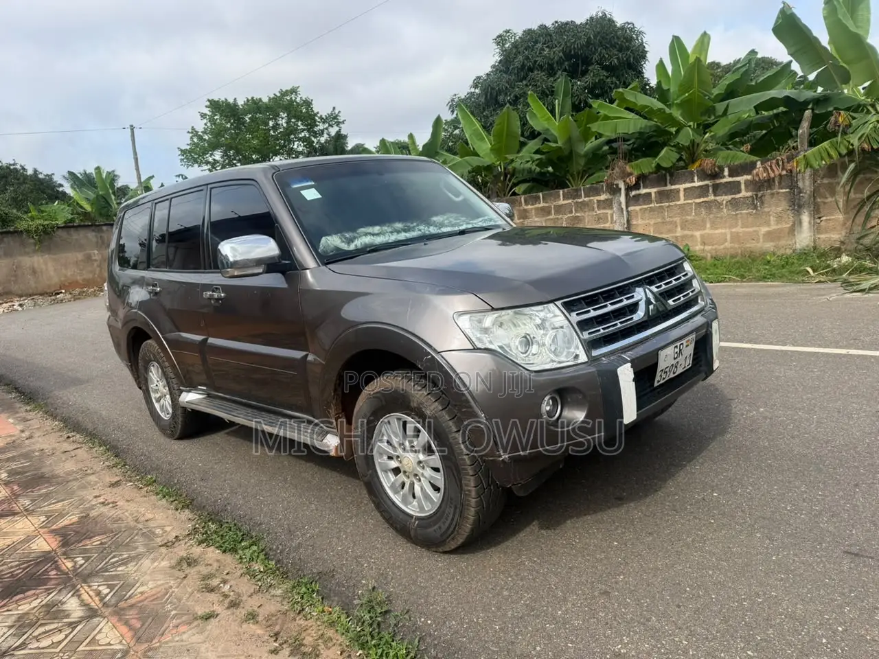 Mitsubishi Pajero 2011 Gray
