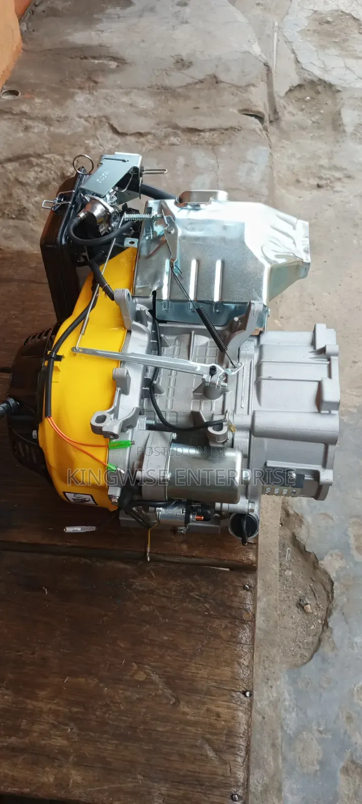 GS390E 13HP Petro Engine With Electric Start.
