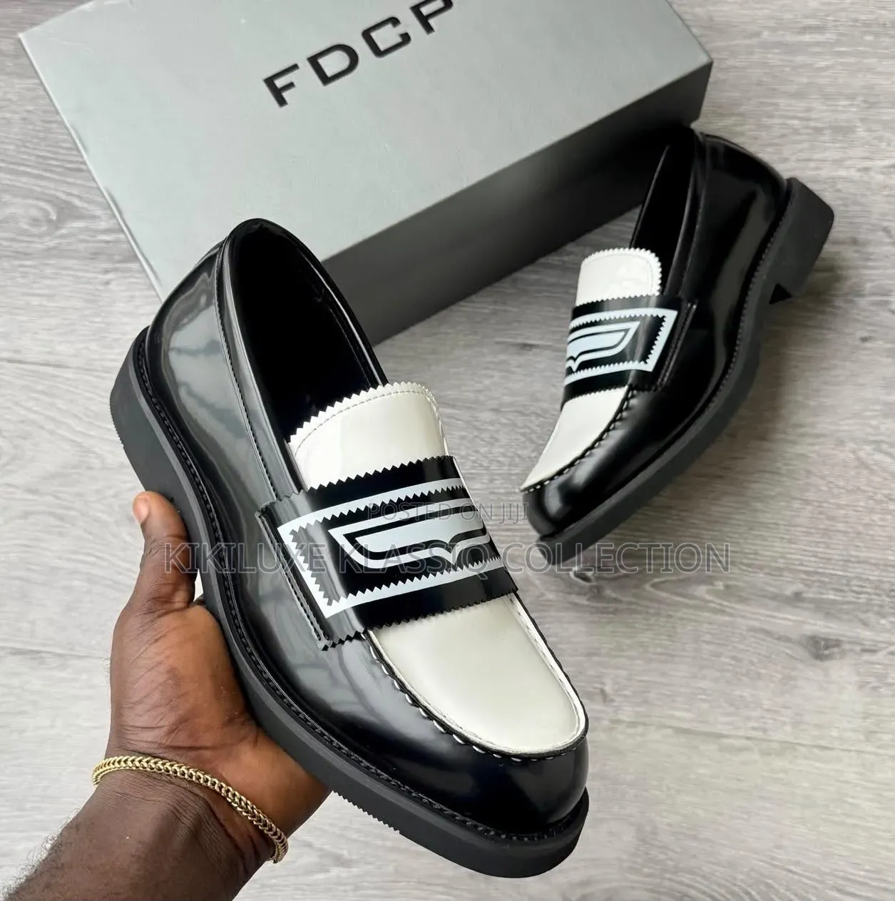 Men's Shoe