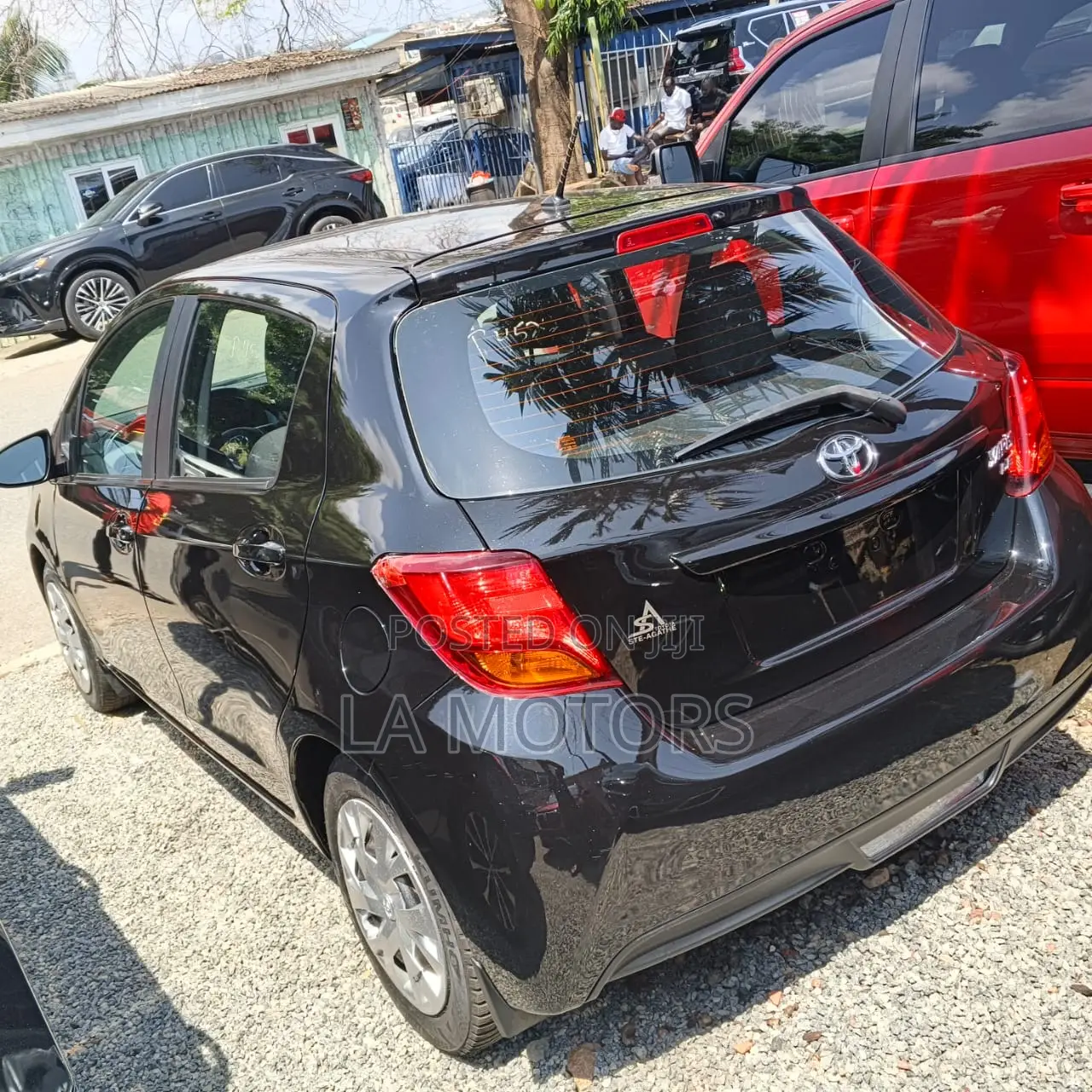 Toyota Yaris 2017 Black