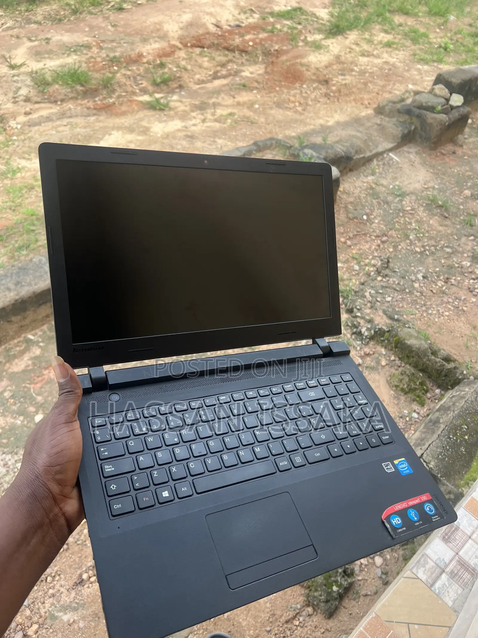 Laptop Lenovo IdeaPad 100 4GB Intel Celeron SSD 128GB