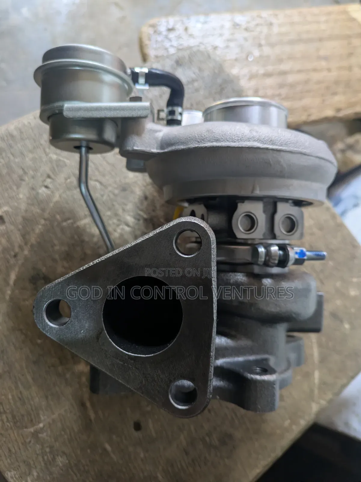 Pajaro Turbo Charger(4m41)