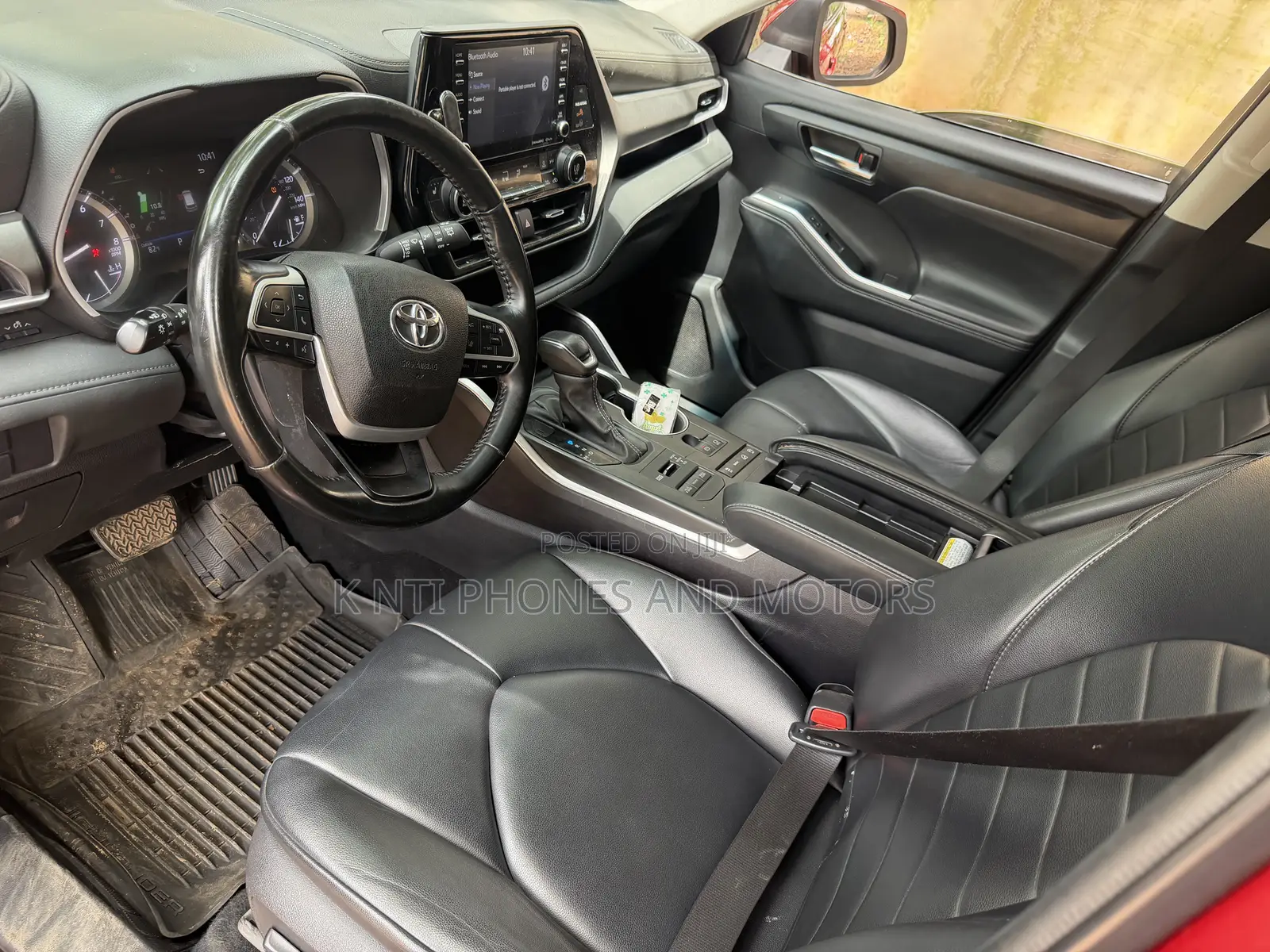 Toyota Highlander XLE 2022 Black