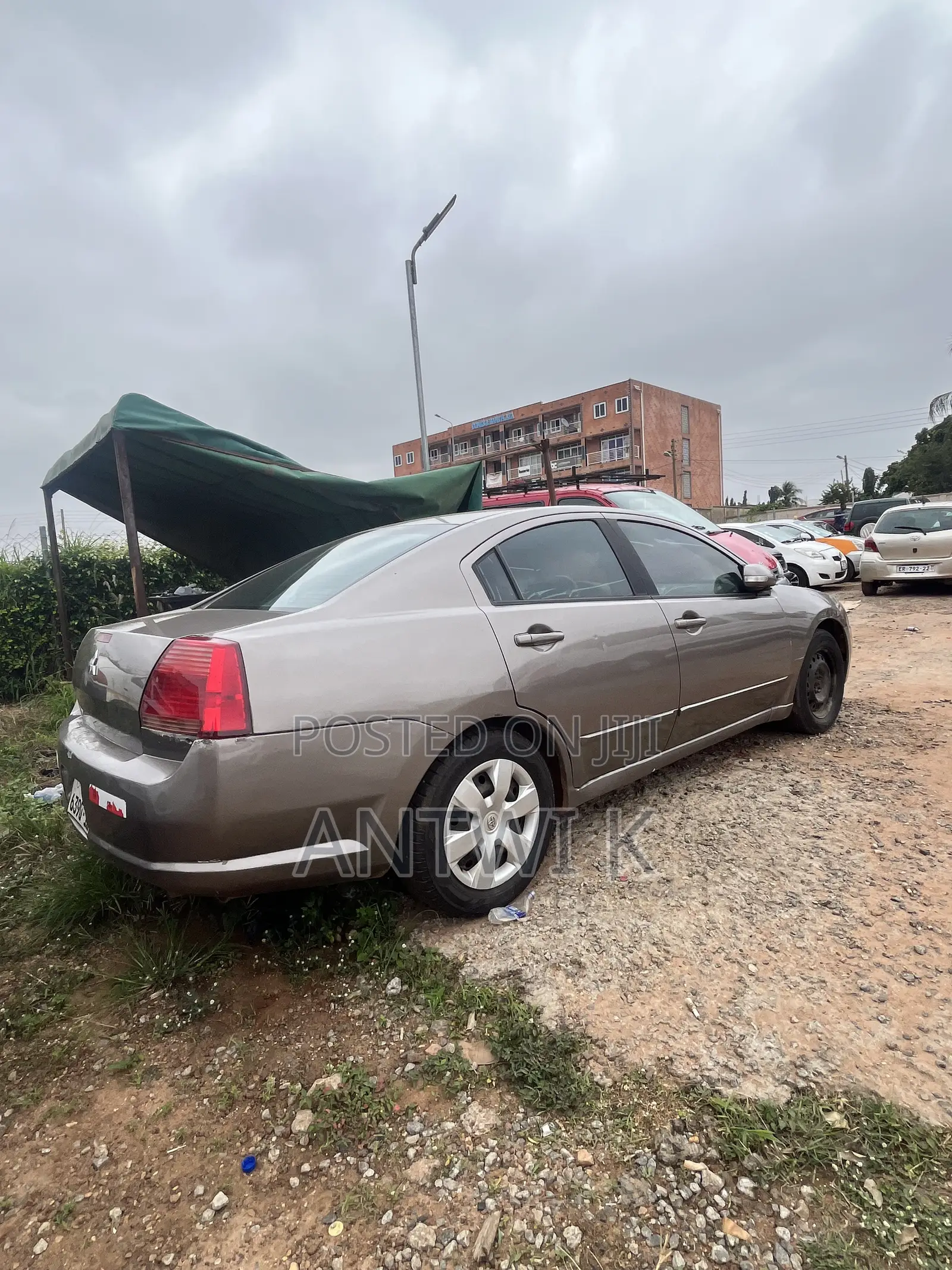Mitsubishi Galant 2009 Brown