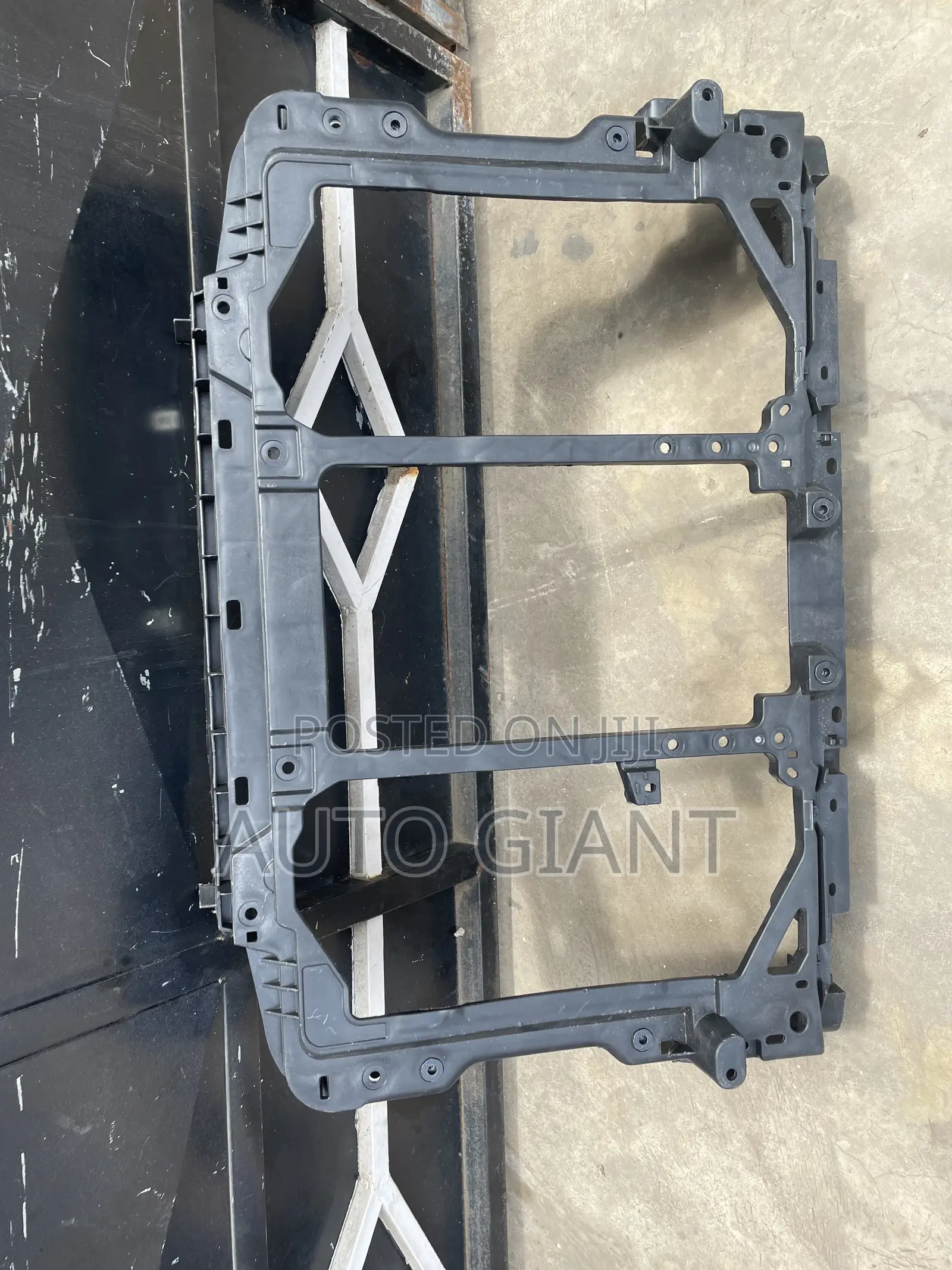Mazda CX-5, 2018 Upwards Radiator Support.