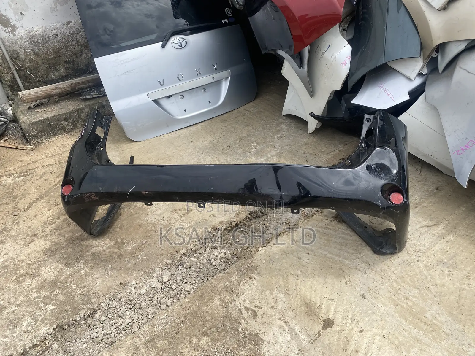 Voxy 2008-13 Back Bumper